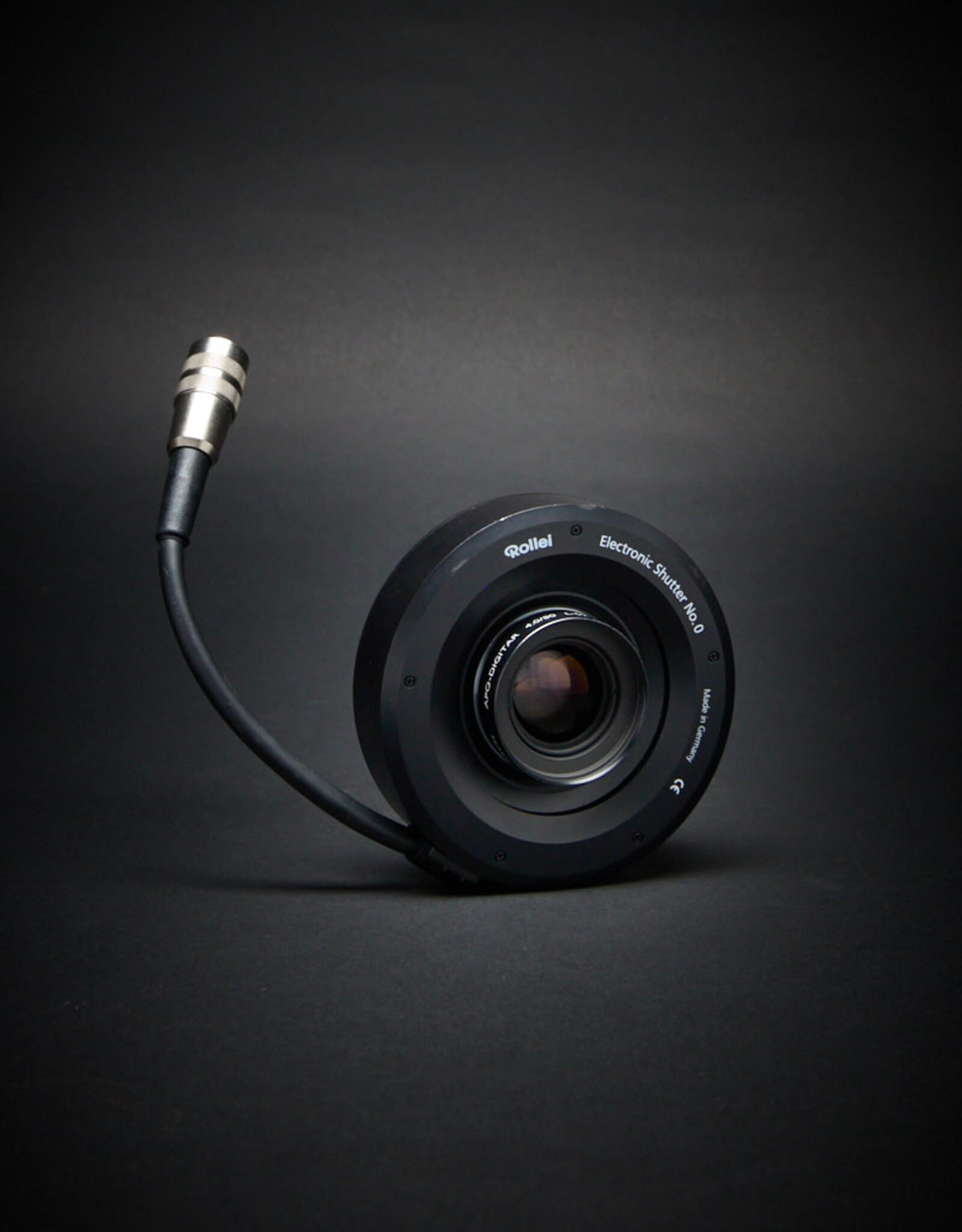 USED - Schneider Kreuznach APO-Dgiitar 80mm f4 L-59 Standard Lens in Rollei Electronic Shutter. Condition 8.5