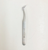 BERNINA BERNINA Tweezers (staff favorite angled tip)