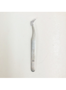 BERNINA BERNINA Tweezers (staff favorite angled tip)