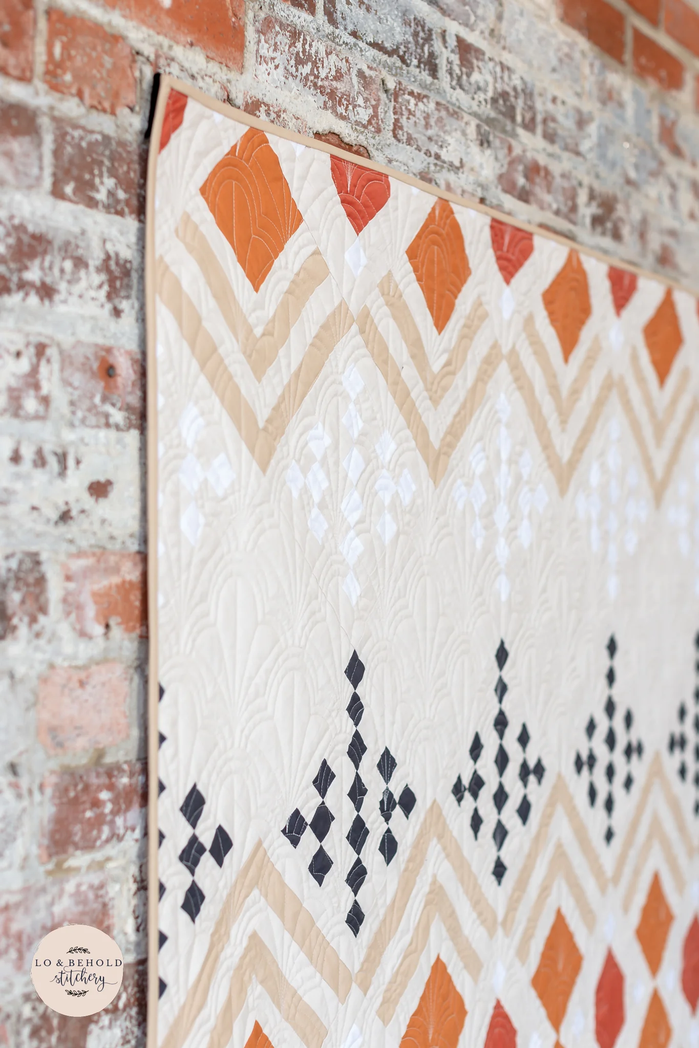 Lo & Behold Stitchery Lo & Behold Stitchery Deco Quilting Pattern