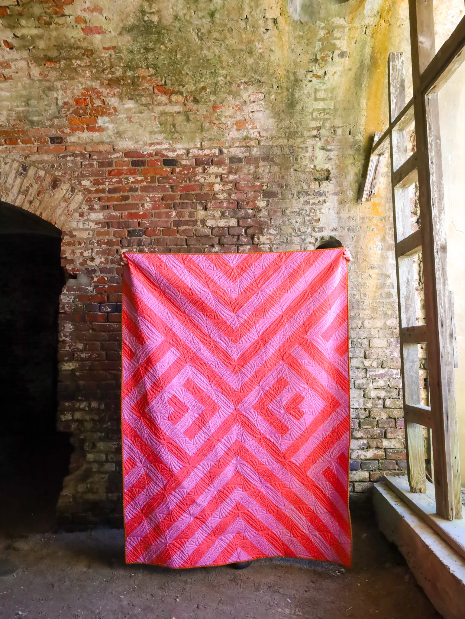 Lo & Behold Stitchery SALE Lo & Behold Stitchery Getaway Quilting Pattern
