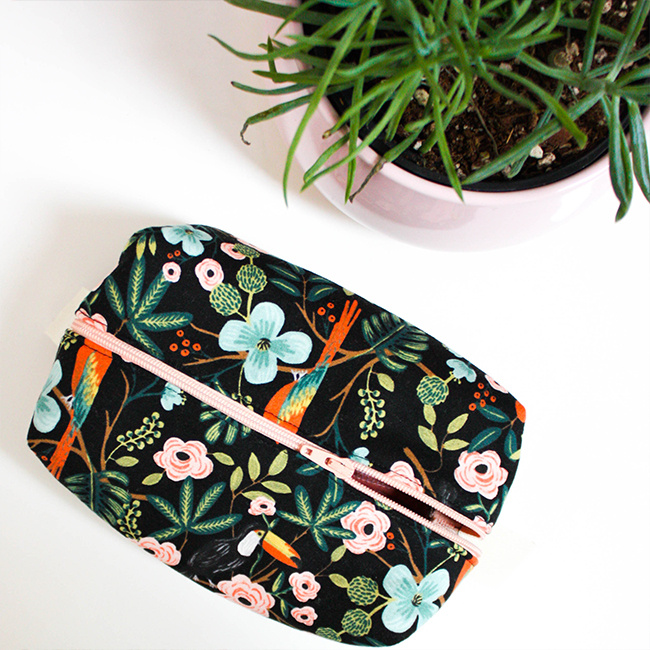 Colleen Connolly Learn to Sew: Boxed Zipper Pouch, Wednesday, June 26th, 5:30pm-9pm