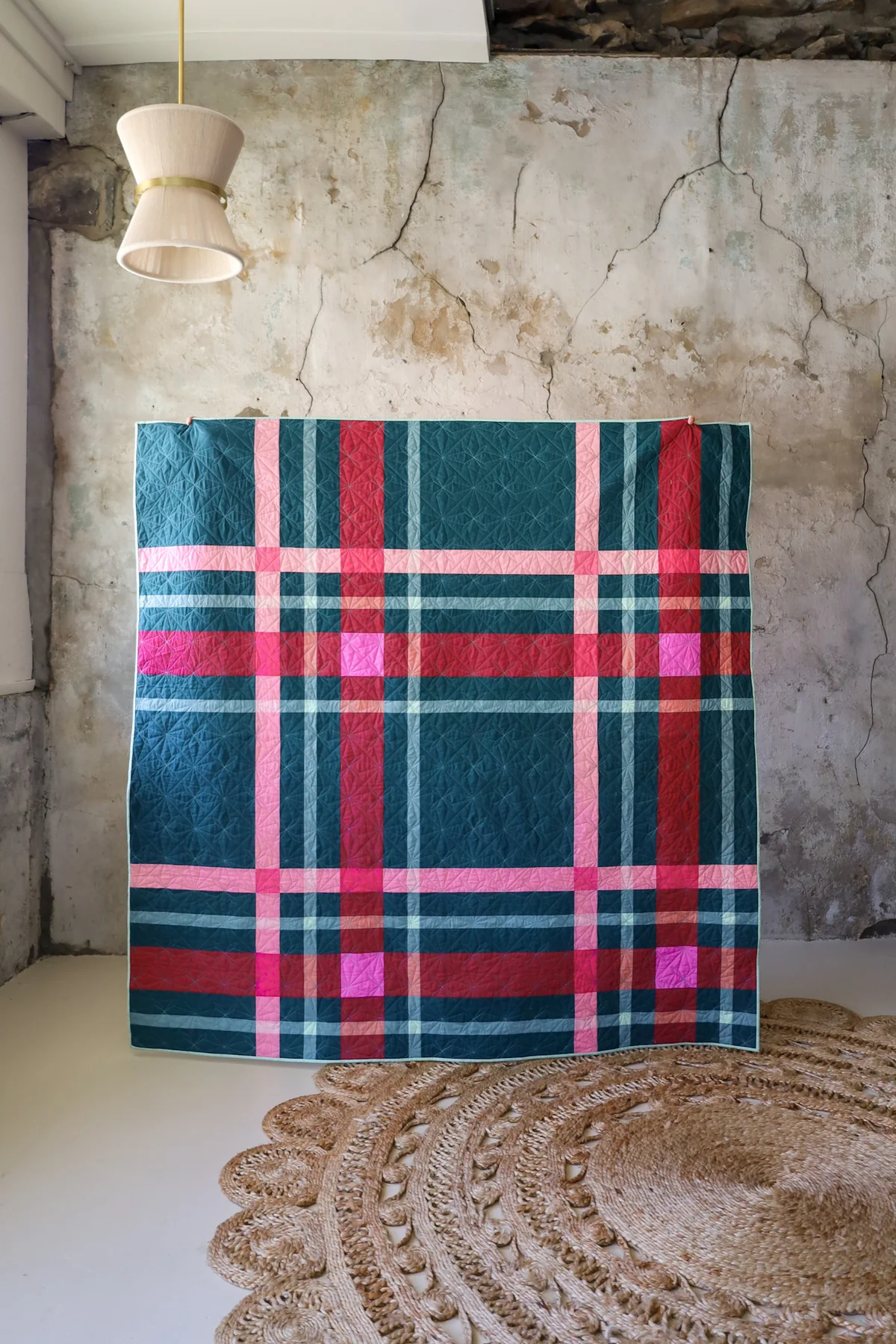 Lo & Behold Stitchery Lo & Behold Stitchery Upscale Plaid Quilting Pattern