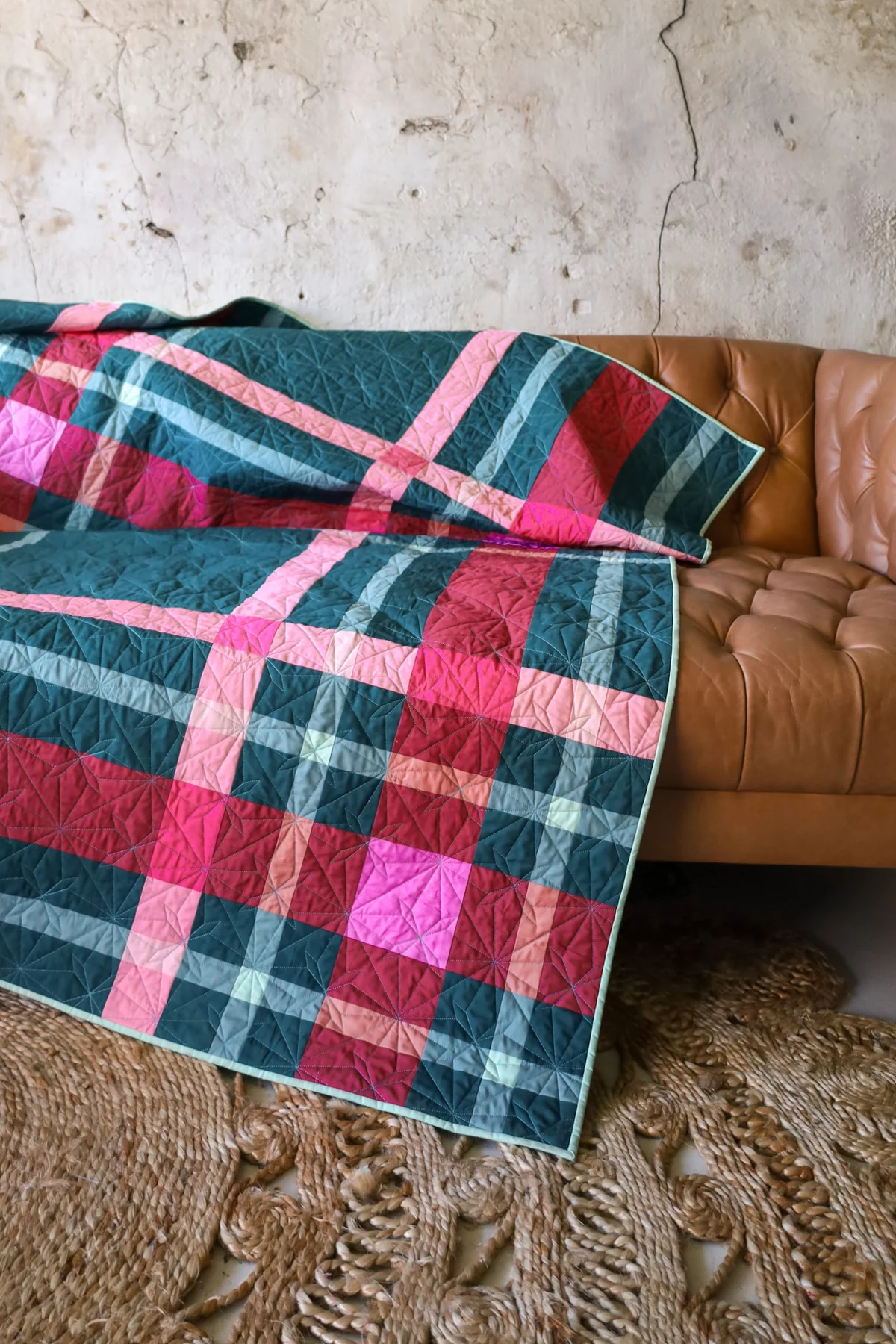 Lo & Behold Stitchery Lo & Behold Stitchery Upscale Plaid Quilting Pattern