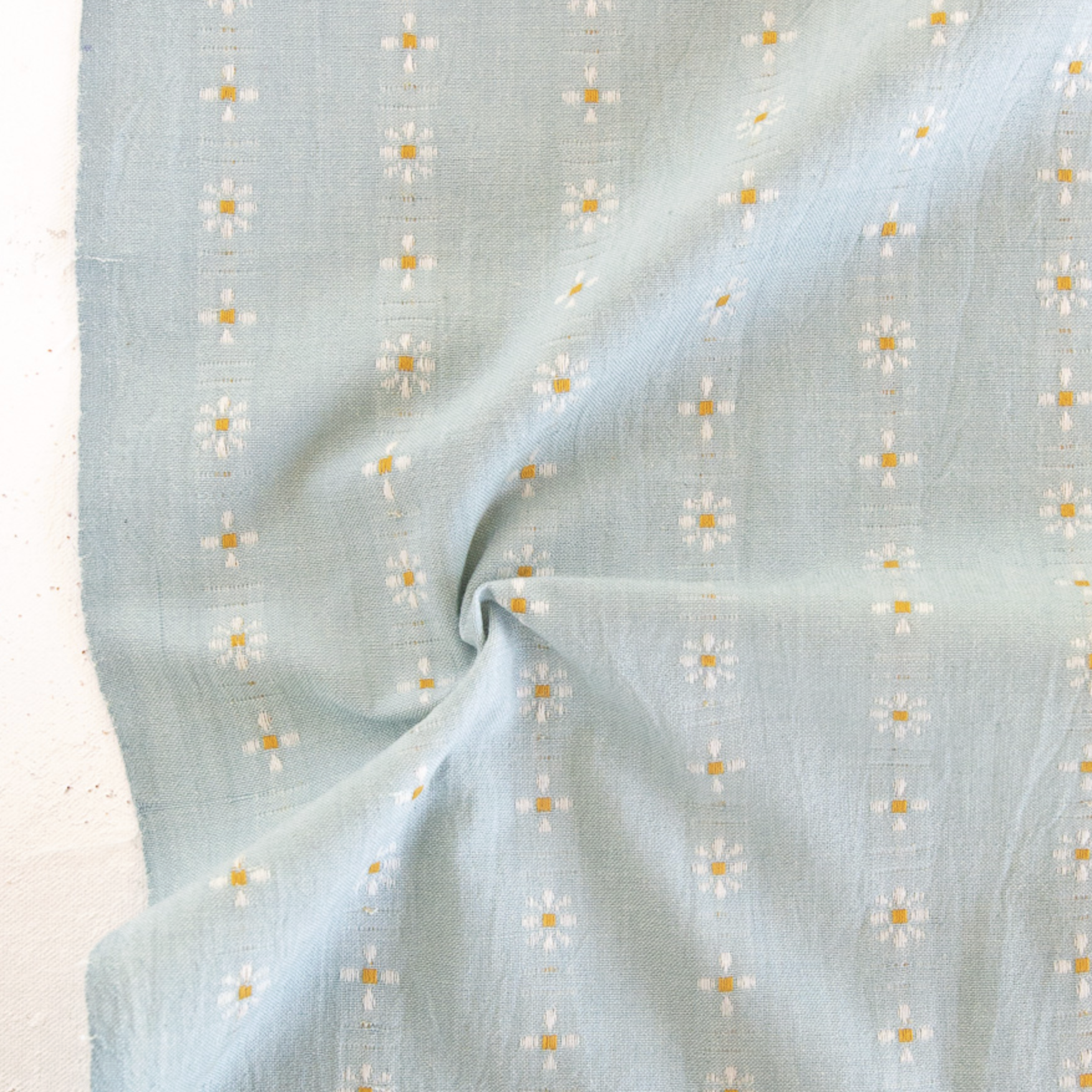 Fableism Supply Co Forest Forage Daisies Droplet