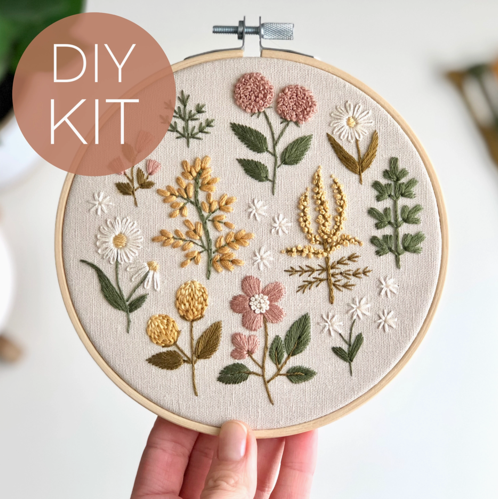 Matryoshka Doll Shop Vintage Wildflowers Embroidery Kit