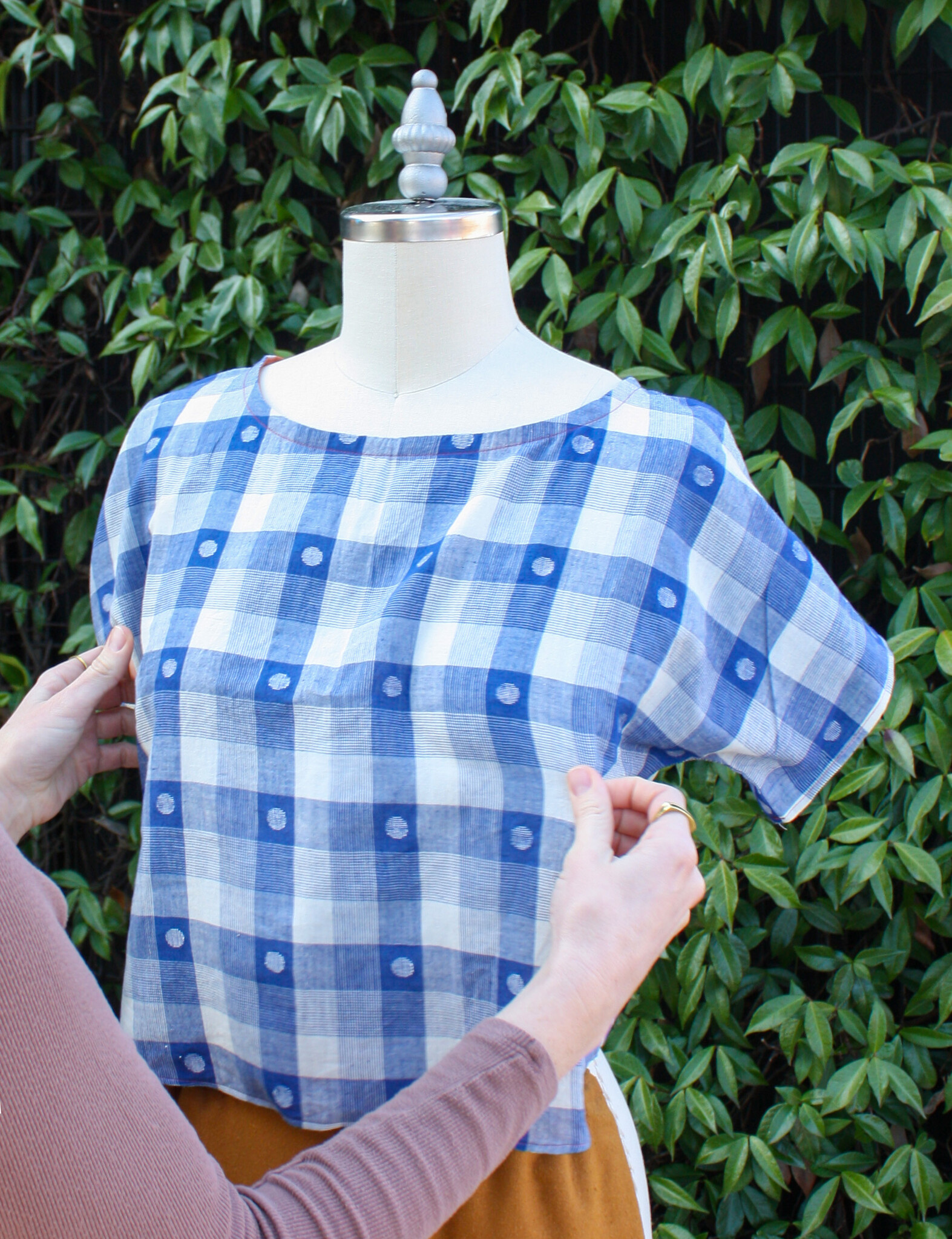 Colleen Connolly CLASS FULL! Beginner: Short Sleeve Top, Fridays, June 20th & 27th, 4pm-8pm