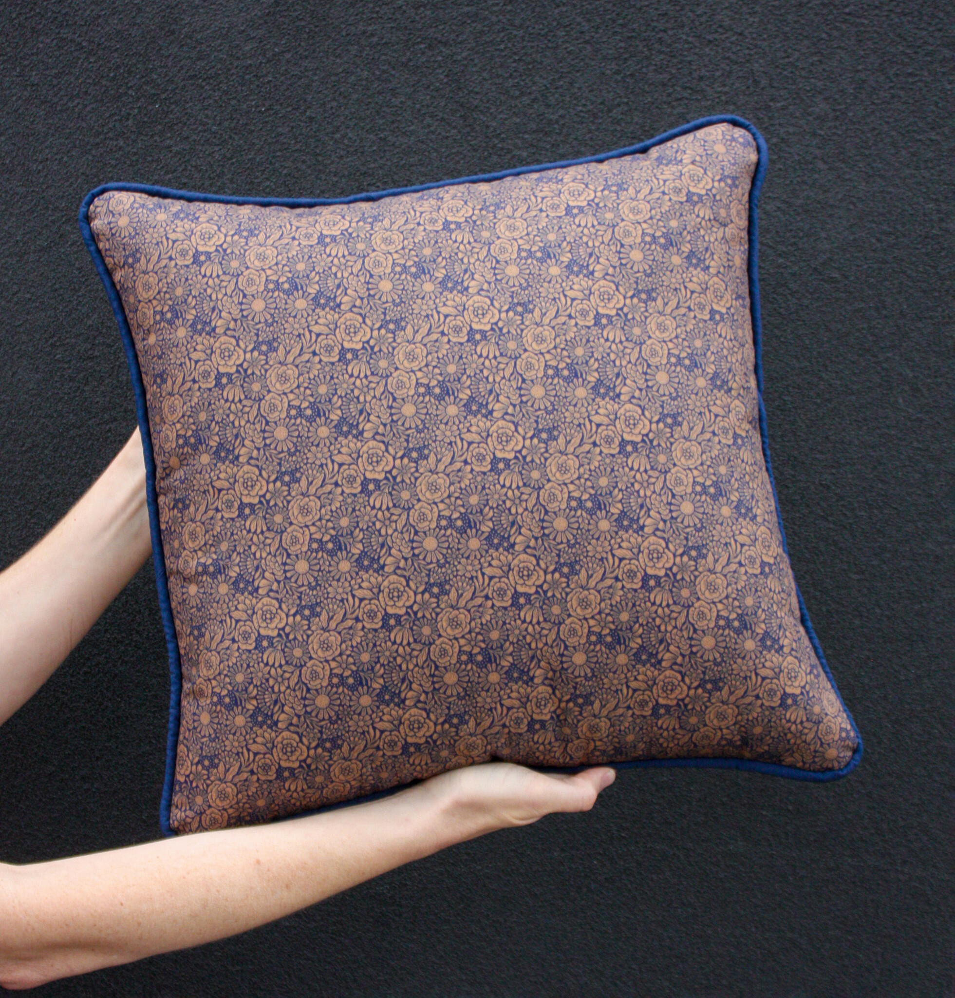 Colleen Connolly Learn to Sew: Invisible Zipper Pillow with Piping, Monday & Tuesday, September 8th & 9th, 5:30pm-8pm