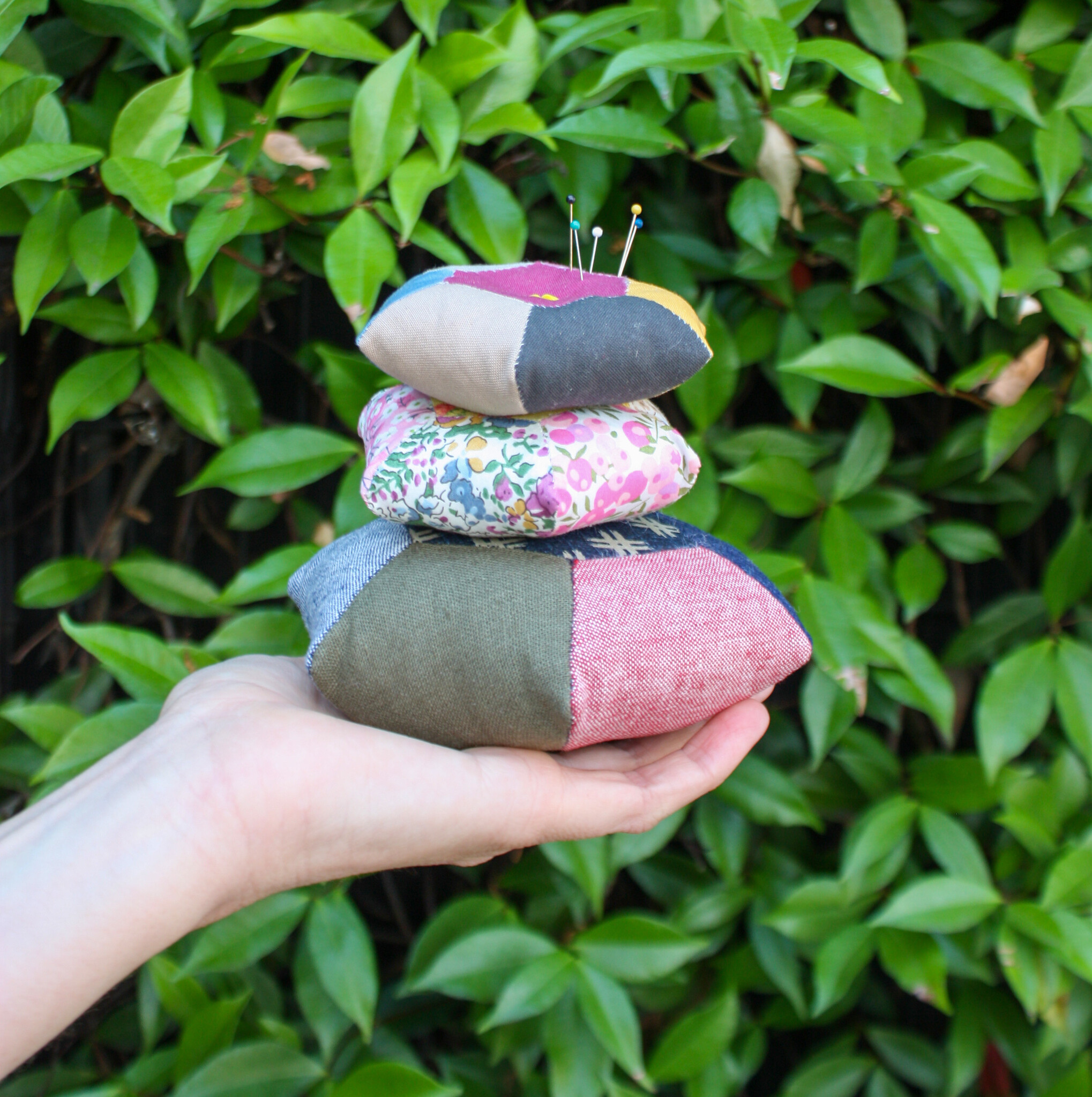 Angela Creais Intro to English Paper Piecing: Pin Cushion, Saturday, October 18th, 1:30pm-4:30pm