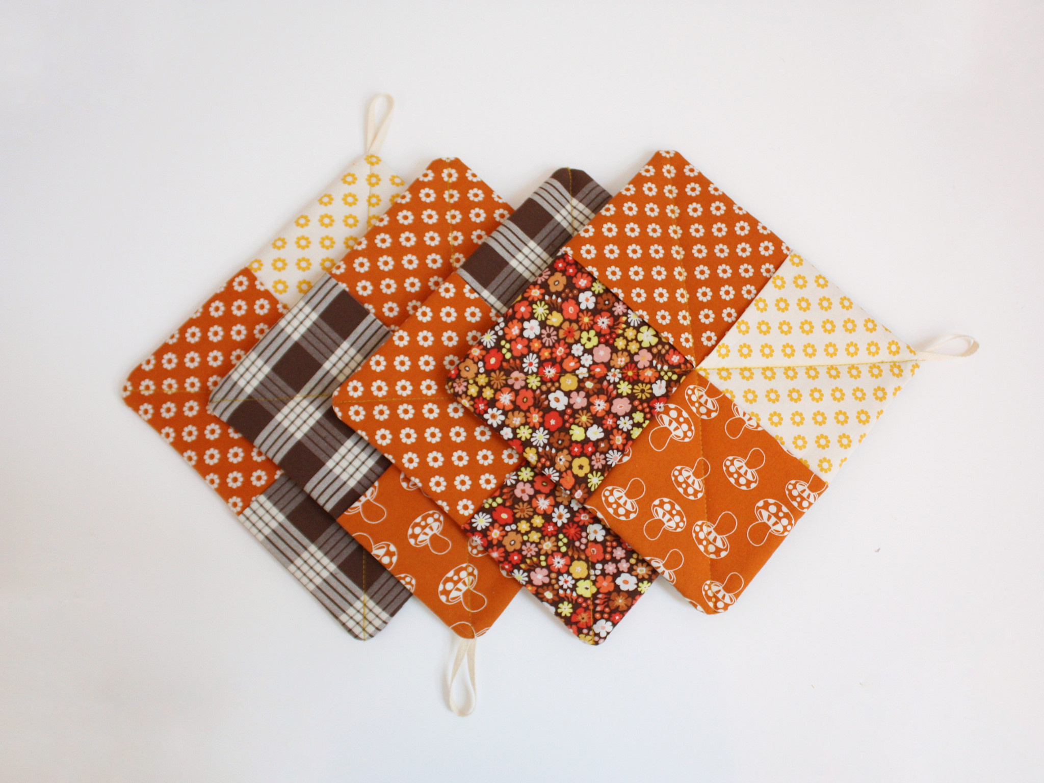 Chloe Costello Learn to Sew: Quick and Easy Potholders, Saturday, November 22nd, 5:30pm - 8pm