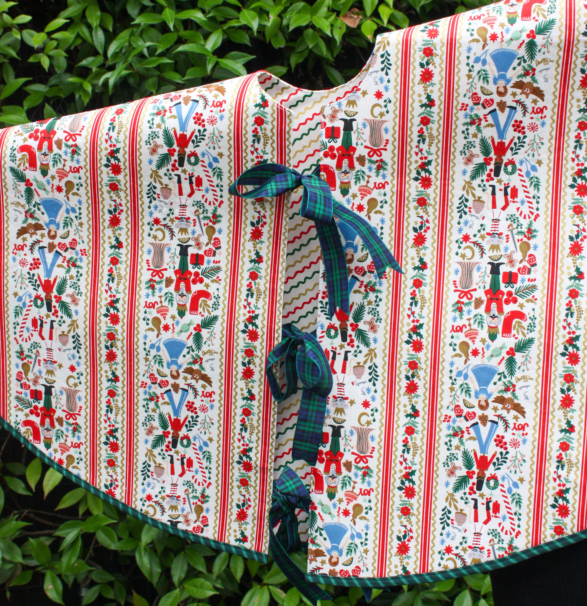 Lori Caldwell CLASS FULL! Learn to Sew: Holiday Tree Skirt, Sunday, November 30th, 10am-1pm