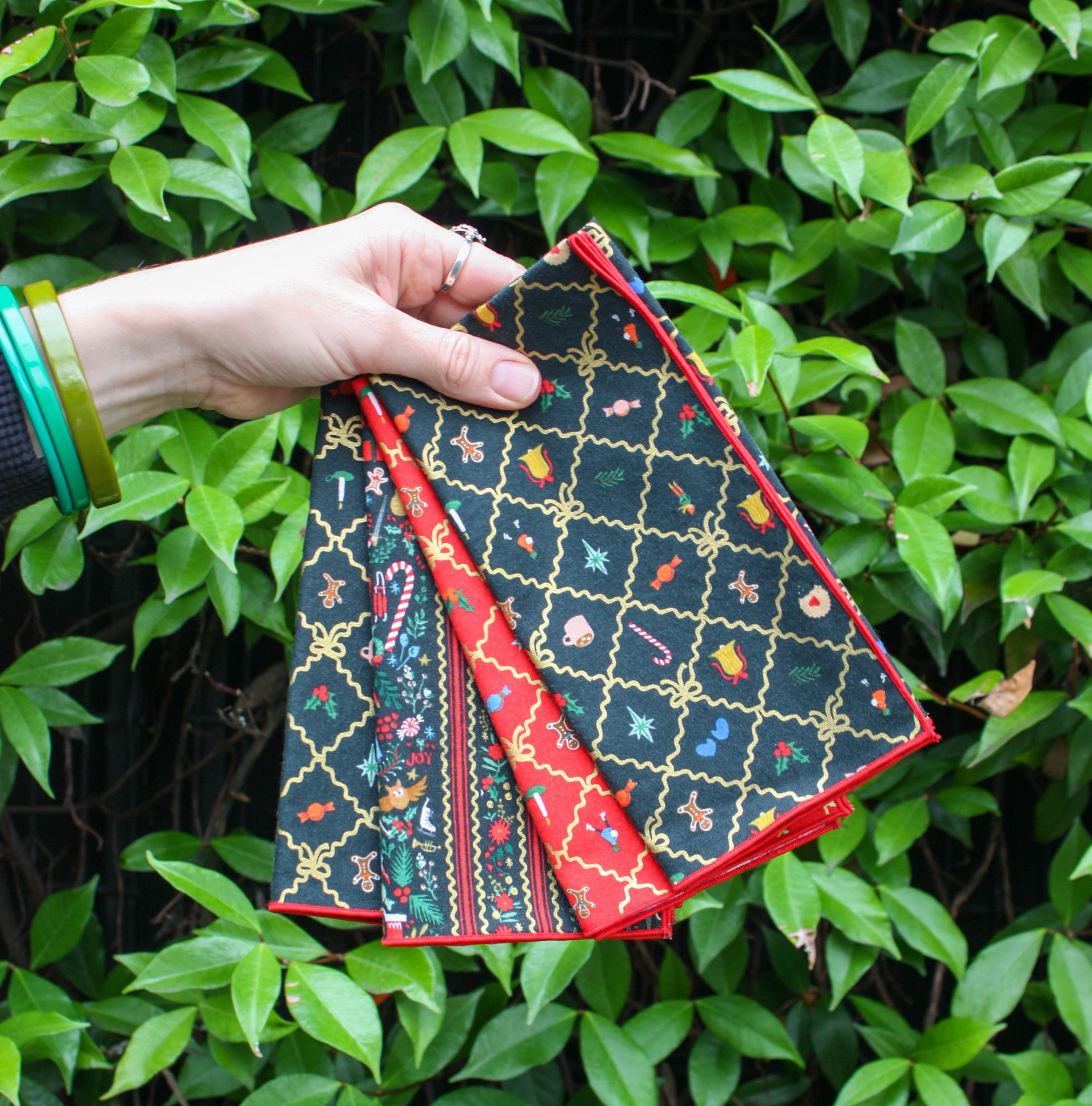 Rachel Halse Beginner Serger: Rolled Hem Napkin, Sunday, December 14th, 2:30pm-5pm