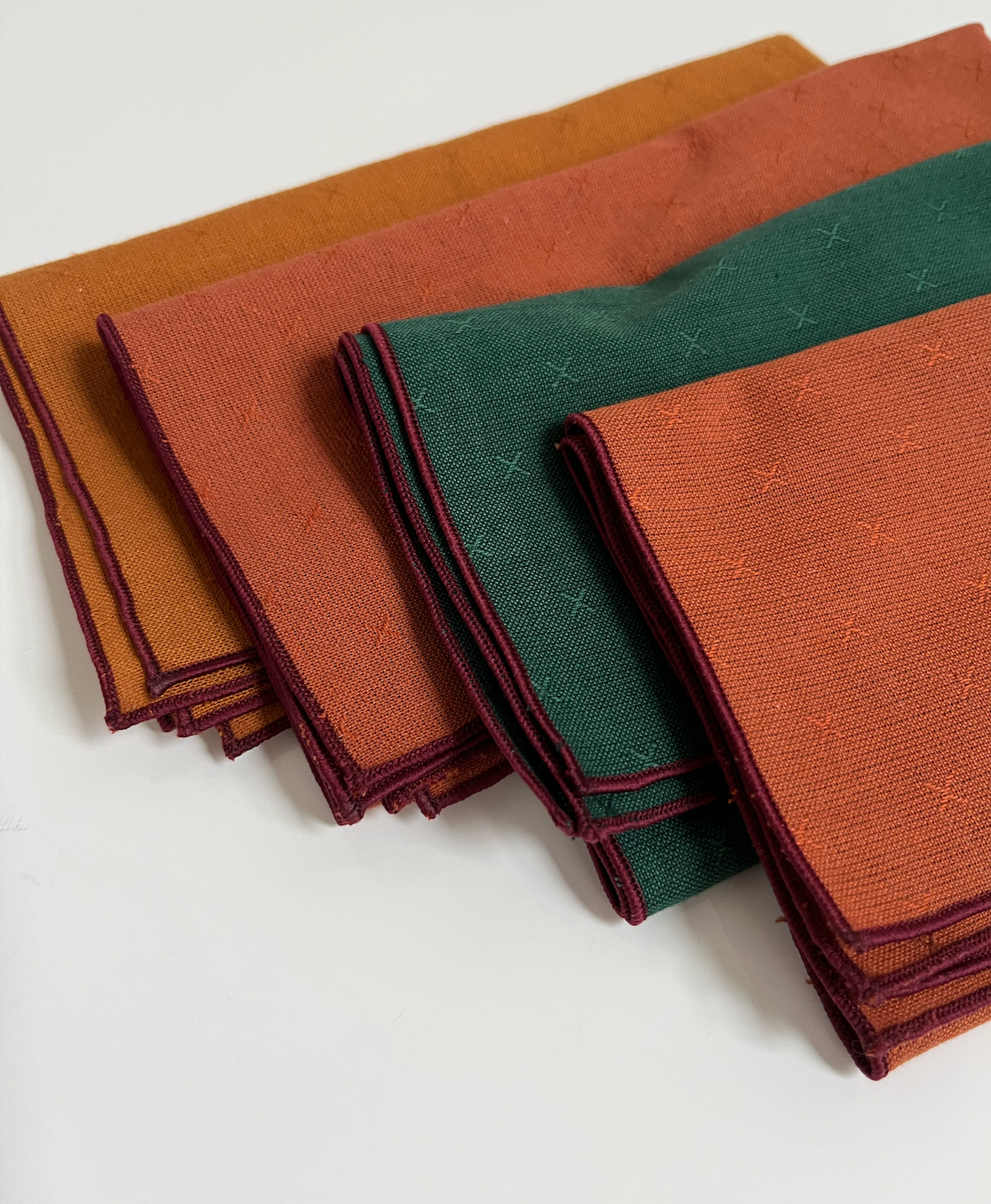 Rachel Halse Beginner Serger: Rolled Hem Napkin, Sunday, March 29th, 10am-12:30pm