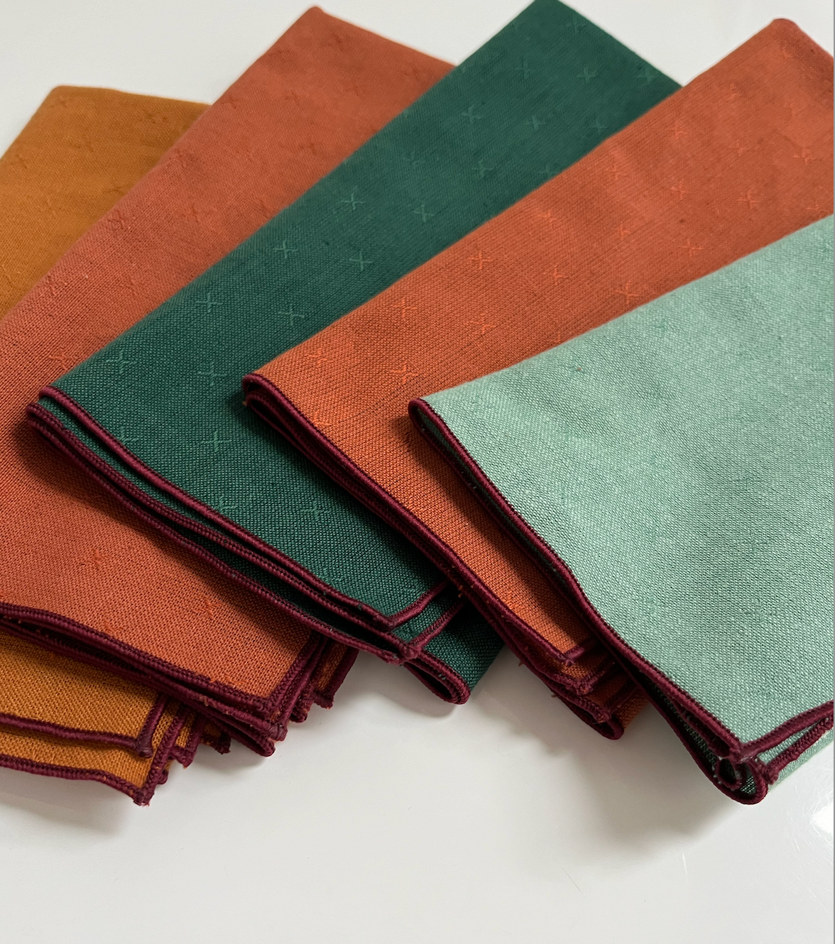 Rachel Halse Beginner Serger: Rolled Hem Napkin, Sunday, March 29th, 10am-12:30pm