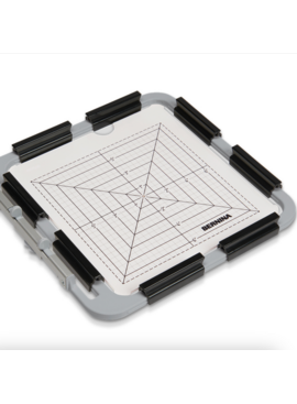 BERNINA Bernina Embroidery Hoop Small Square Clamp 6.5"x6.5"*