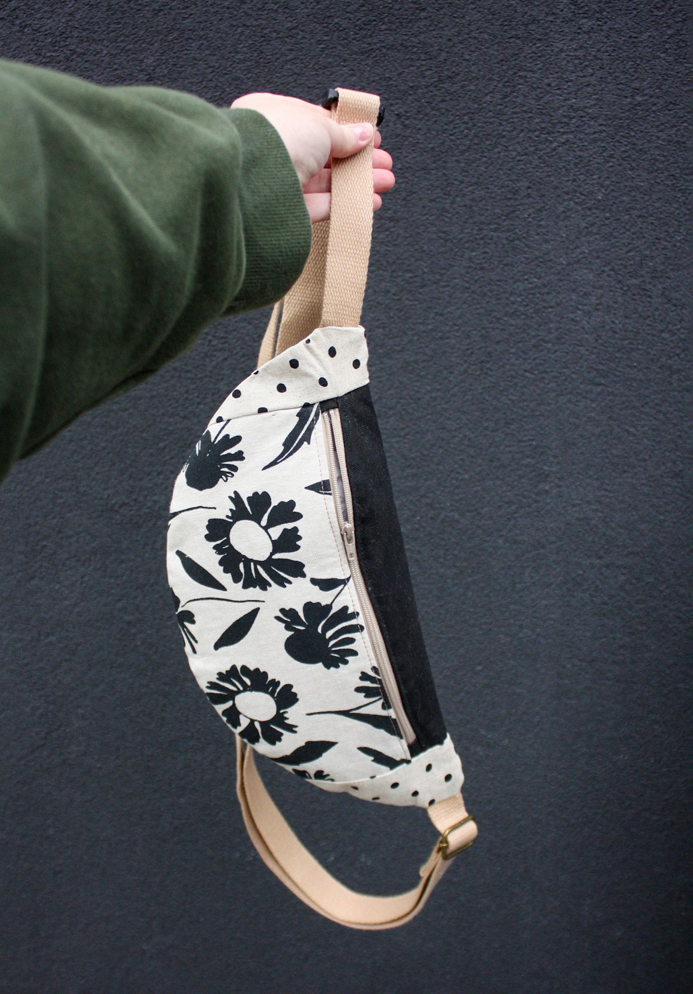 Lori Caldwell ONE SPOT LEFT! Learn to Sew: Fanny Pack, Friday, August 7th, 4pm-8:30pm