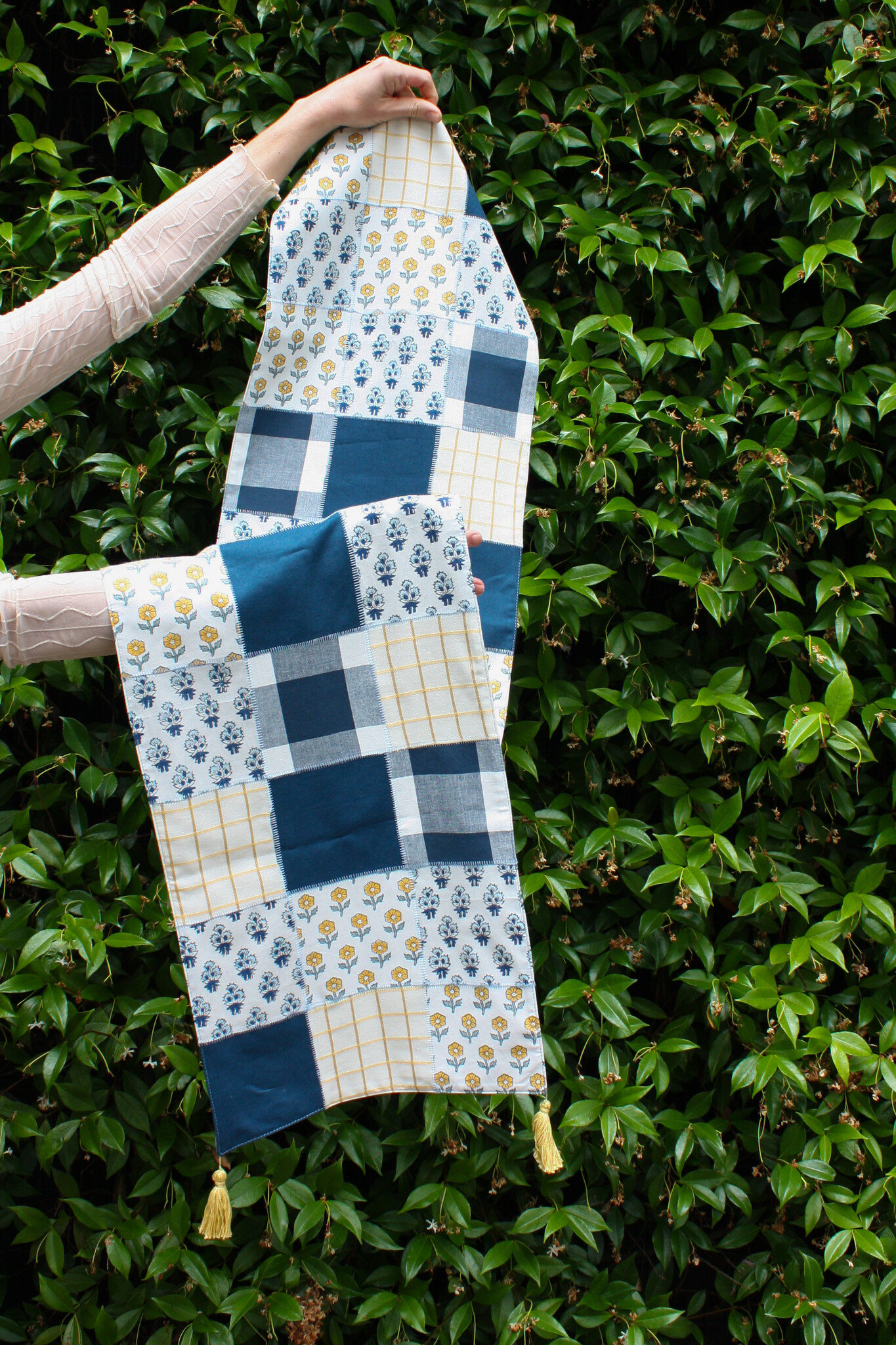 Lori Caldwell CLASS FULL! Beginner Serger: Patchwork Table Runner, Sunday, September 13th, 2:30pm-6:30pm