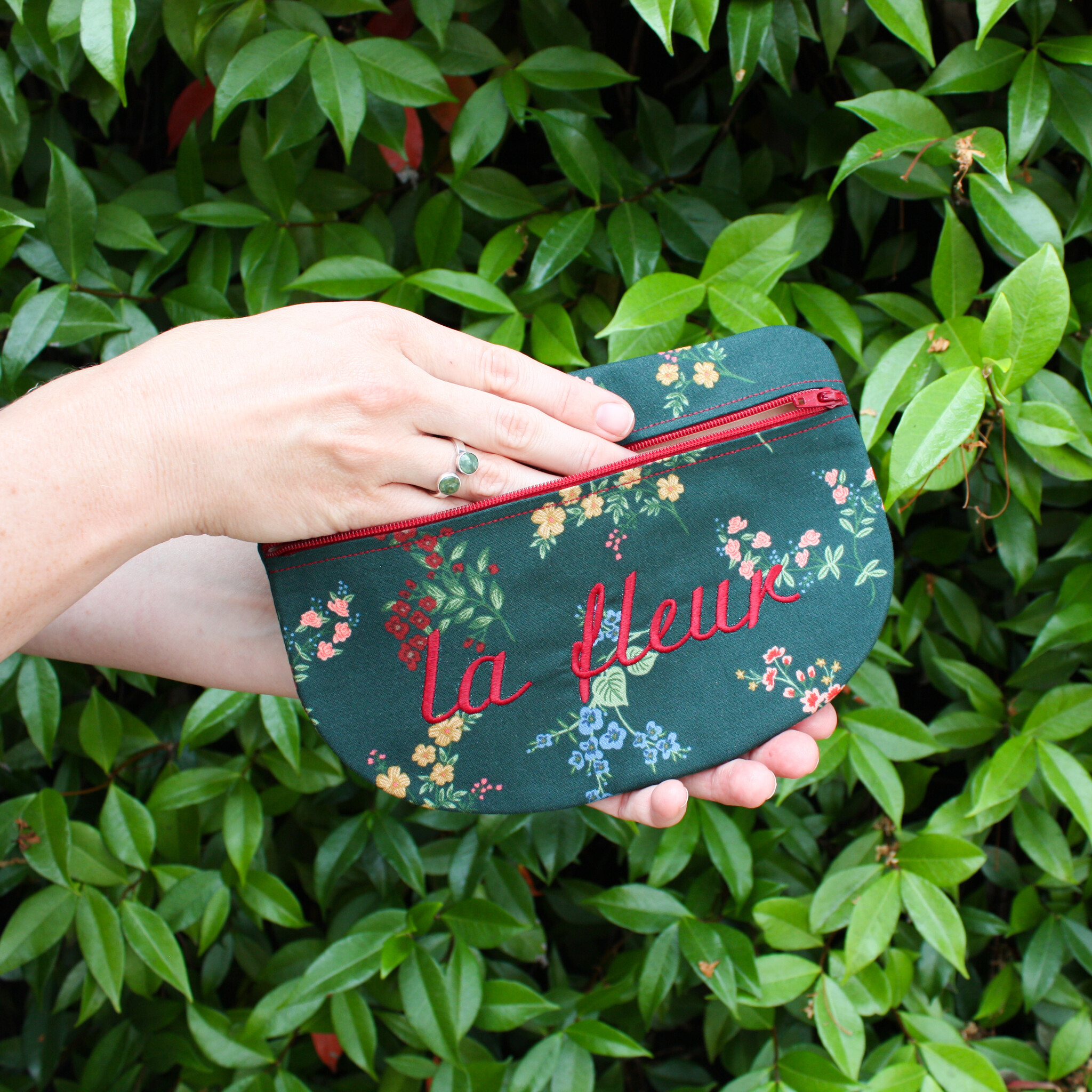 Modern Domestic Machine Embroidery: Zippered Pouch, Saturday October 3rd,  2pm-430pm