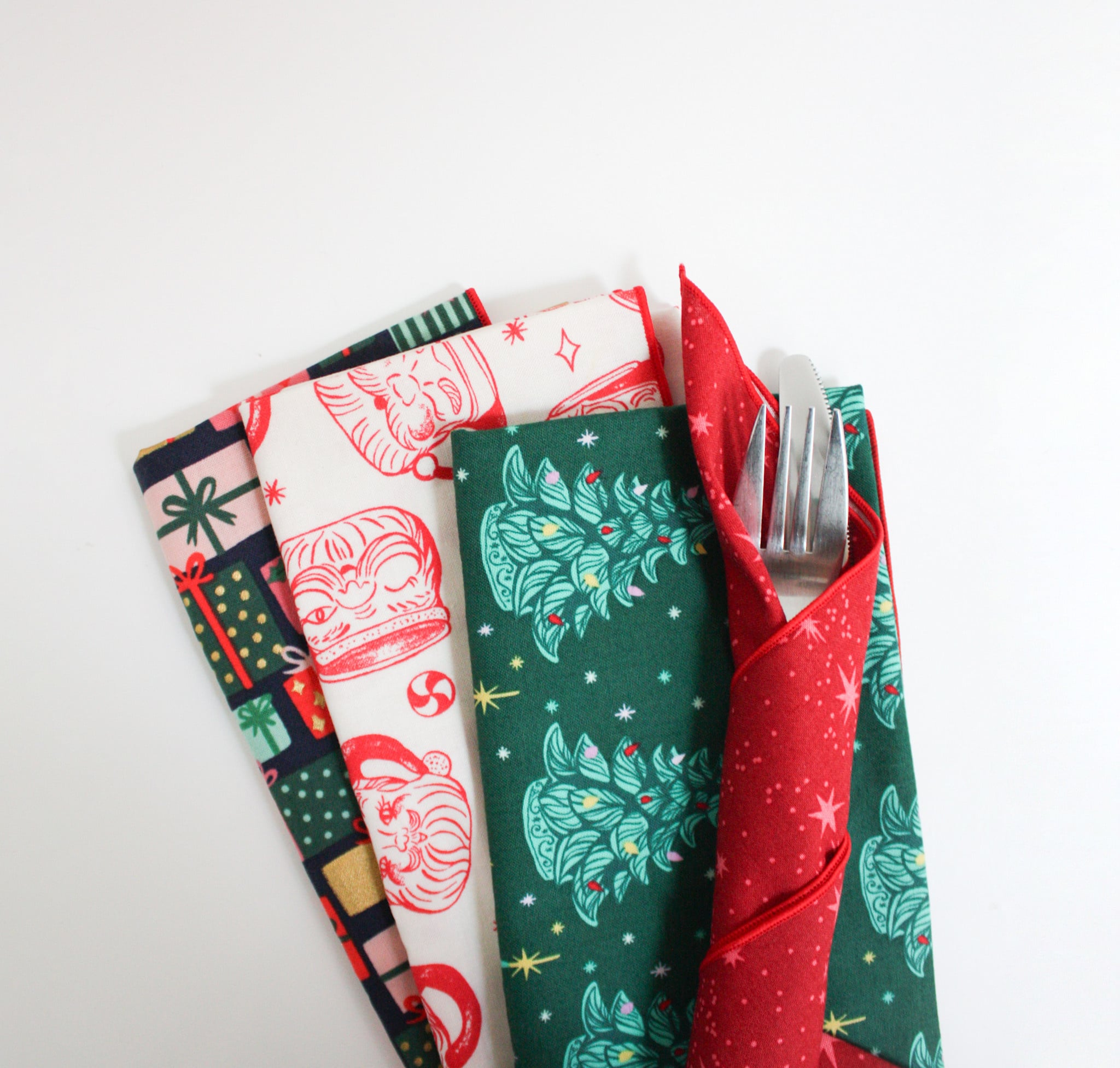 Rachel Halse Beginner Serger: Rolled Hem Napkin, Saturday, December 19th, 5:30pm-8pm