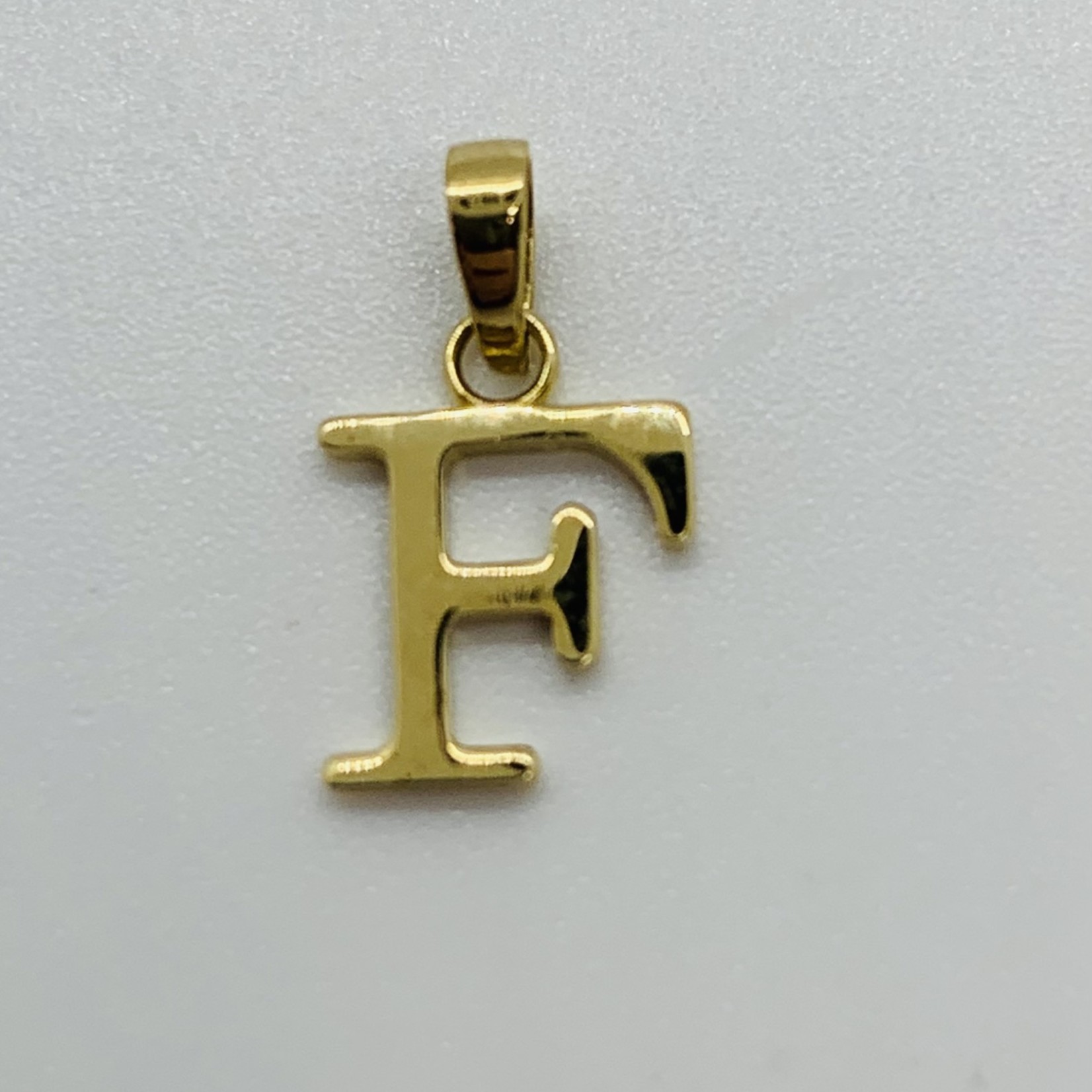 10K YG Block Initial Charm F