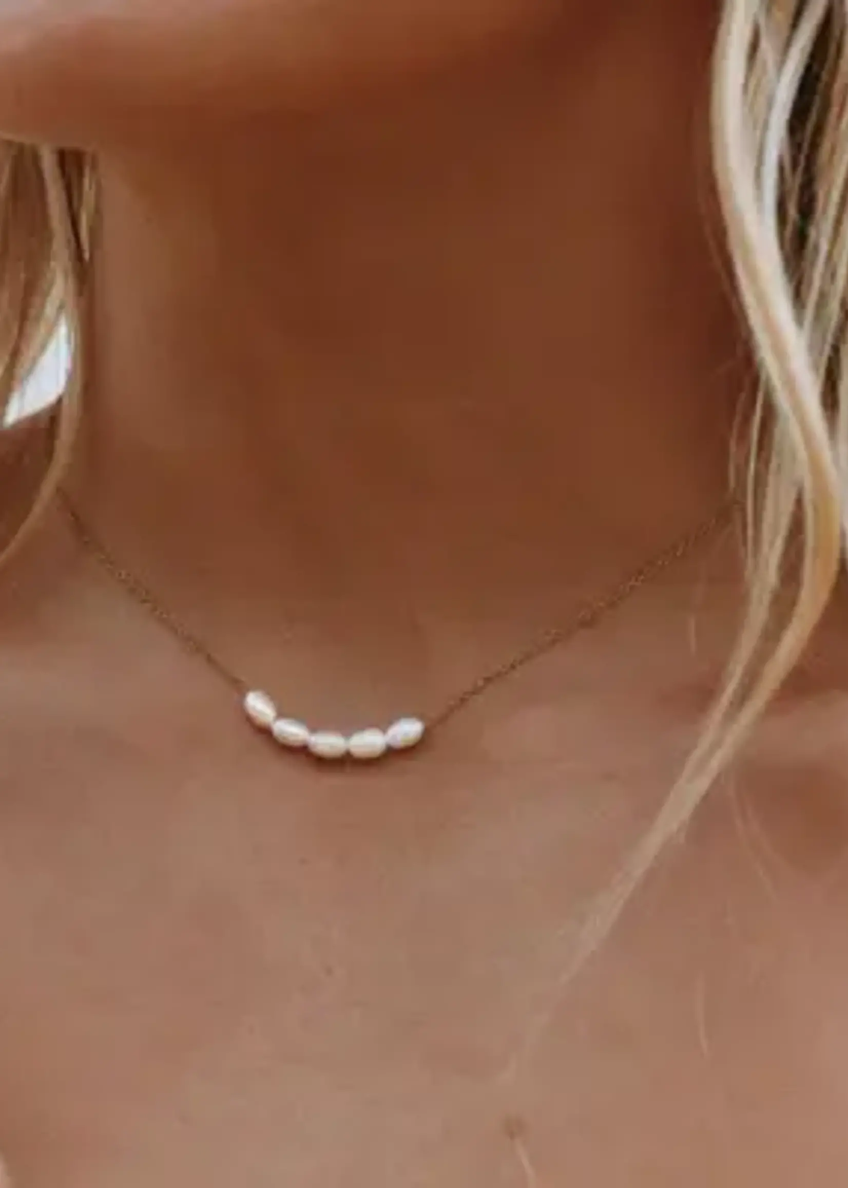 ATOLEA Dainty Freshwater Pearl Necklace