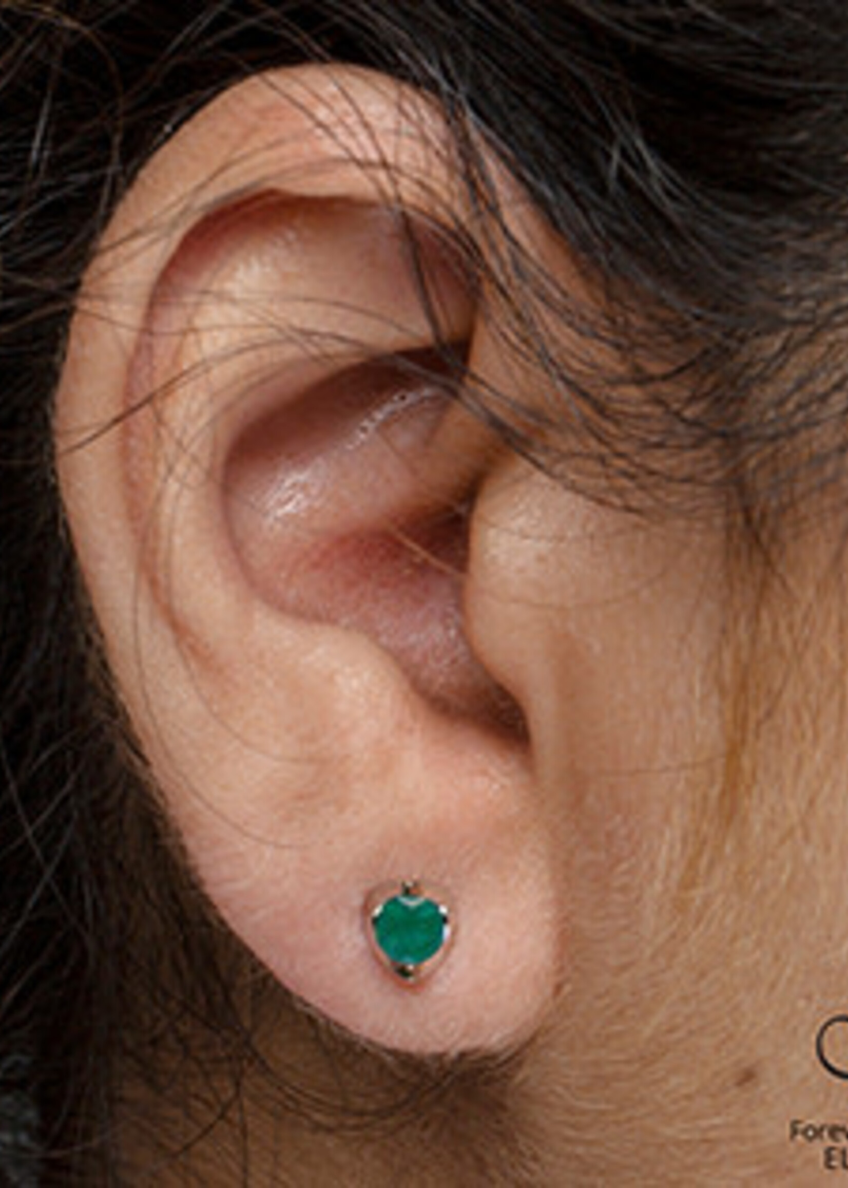 10K WG 2 Emerald 4mm Studs