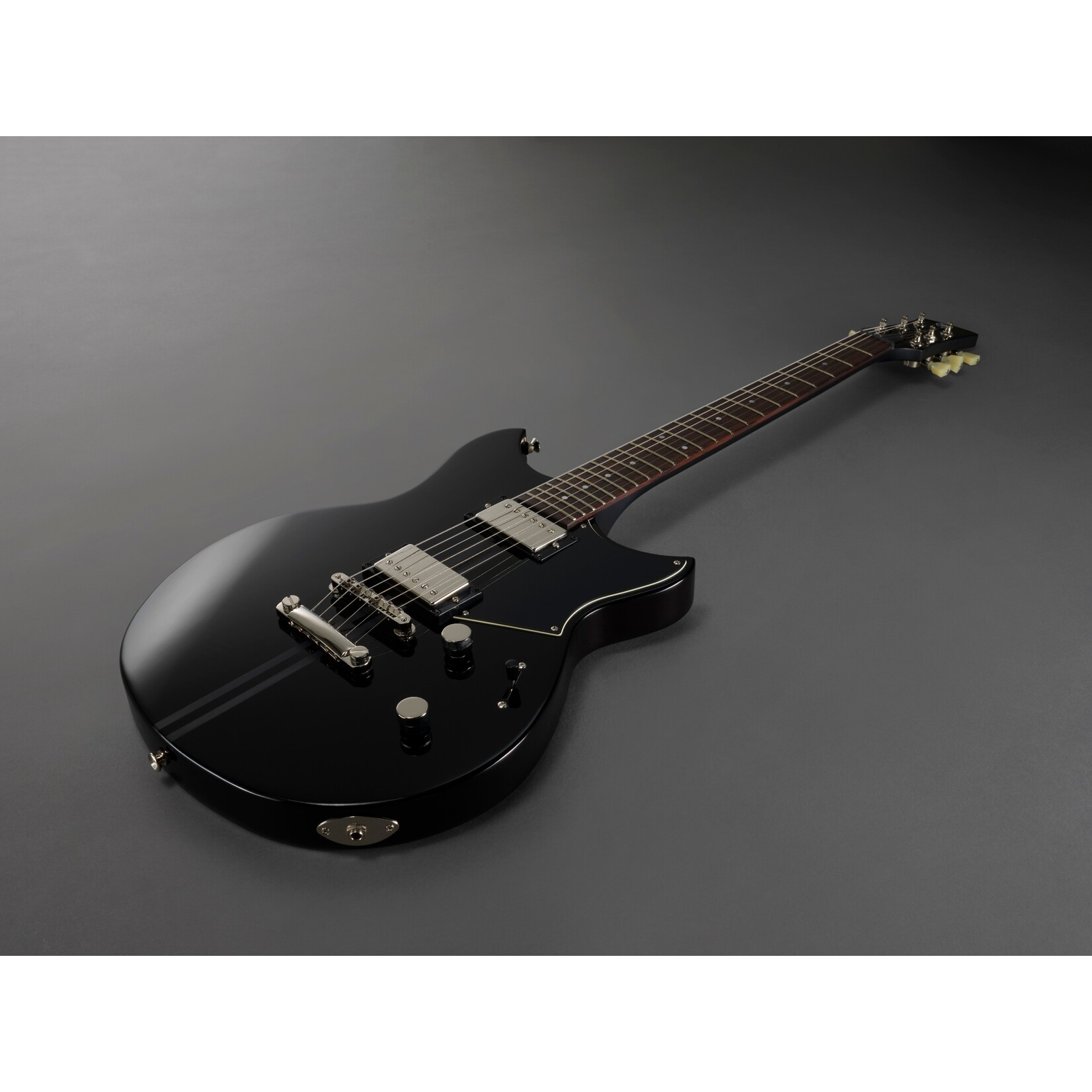 Yamaha Yamaha Revstar Element RSE20 Electric Guitar in Black