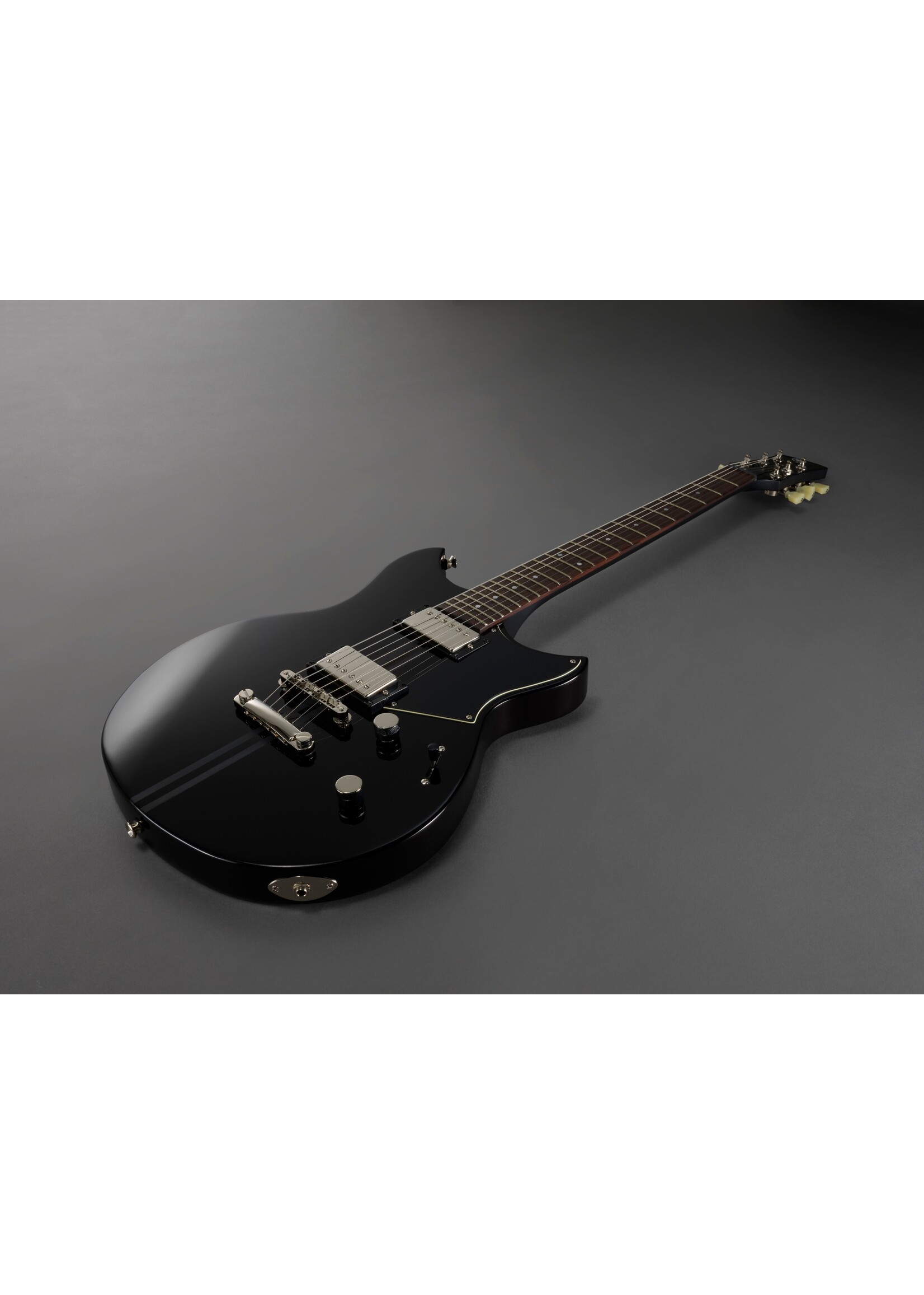 Yamaha Yamaha Revstar Element RSE20 Electric Guitar in Black