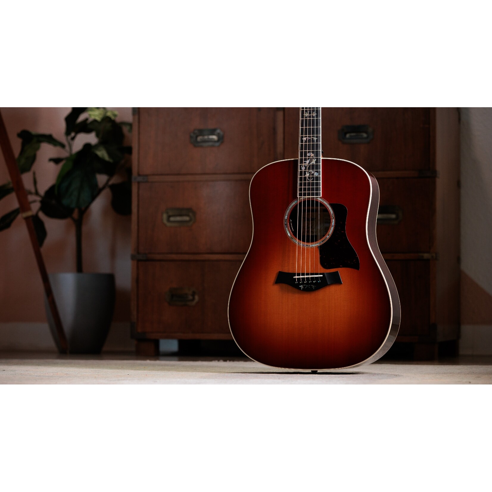 Taylor Guitars Taylor Guitars Legacy 810e Special Edition Heritage Burst with hard case