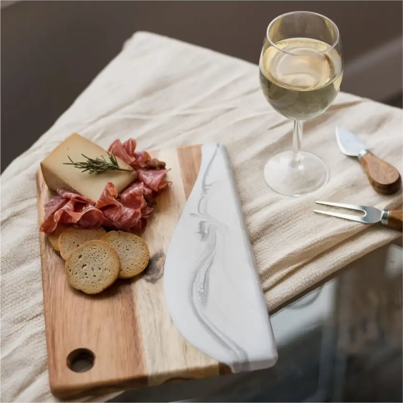 Lynn & Liana Small Acacia Cheese Board - Marble