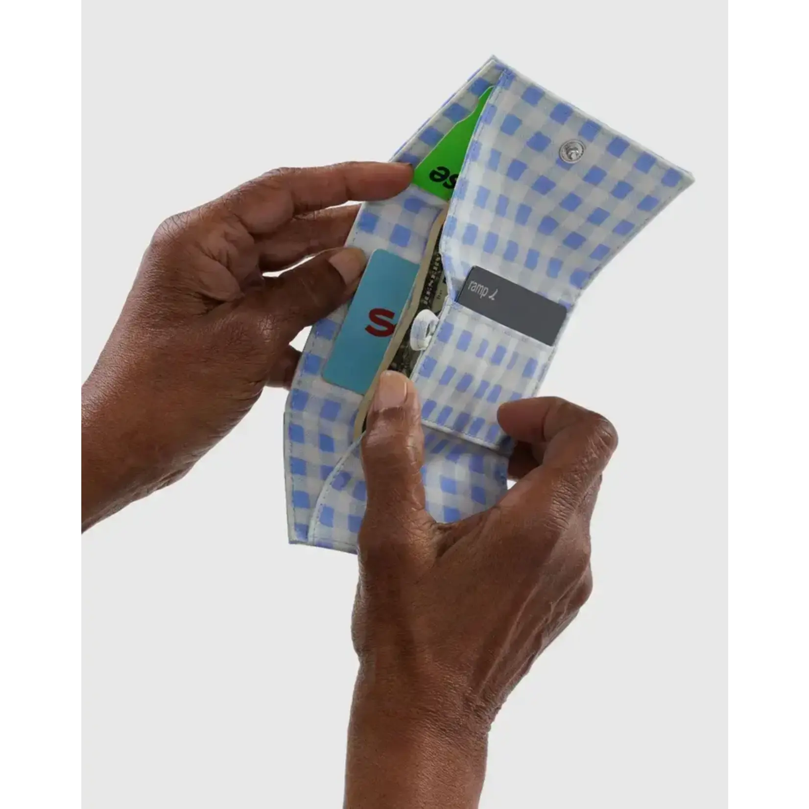 Baggu Snap Wallet - Light Blue Gingham