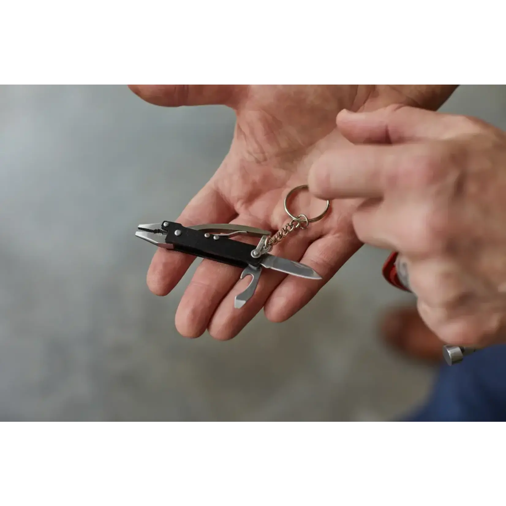 Gentlemen's Hardware Mini Pliers Multi-Tool
