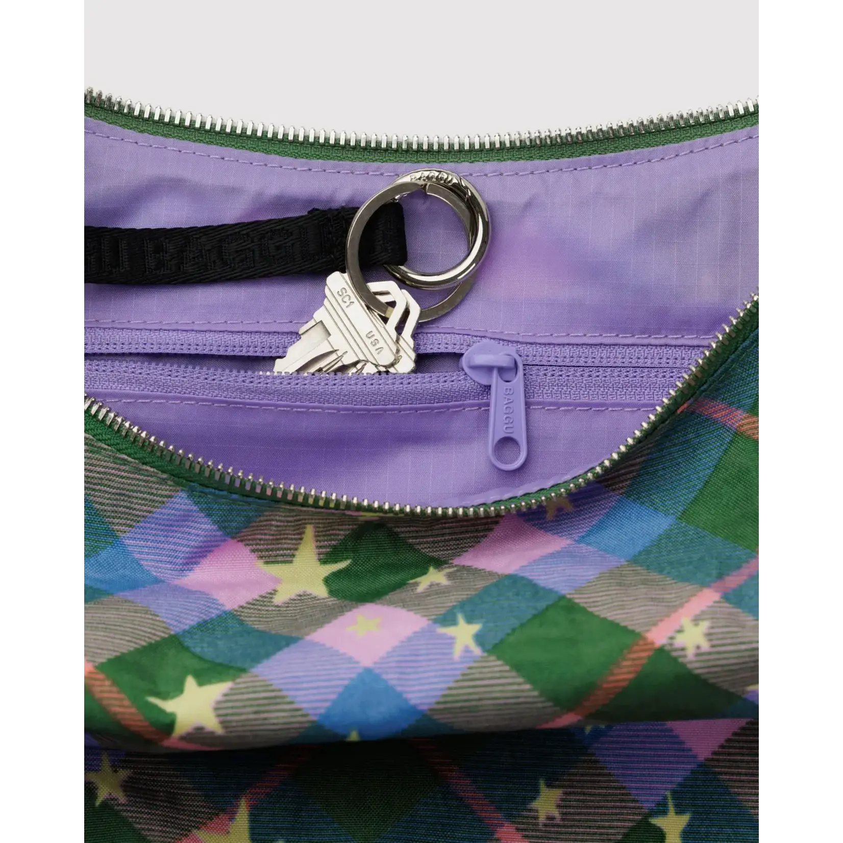 Baggu Medium Nylon Crescent Bag - Green Star Plaid