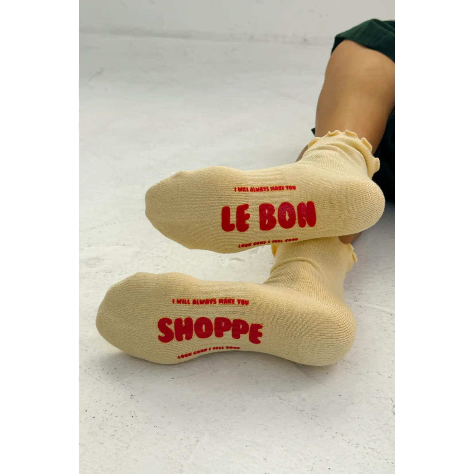 Le Bon Shoppe Ruffled Hugger Crew Socks - Banana Cream/Red