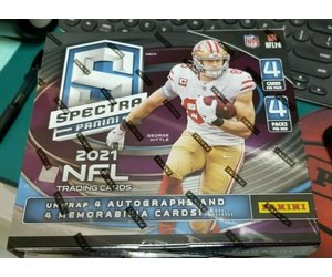 Panini: 2021 Spectra Football Hobby Box