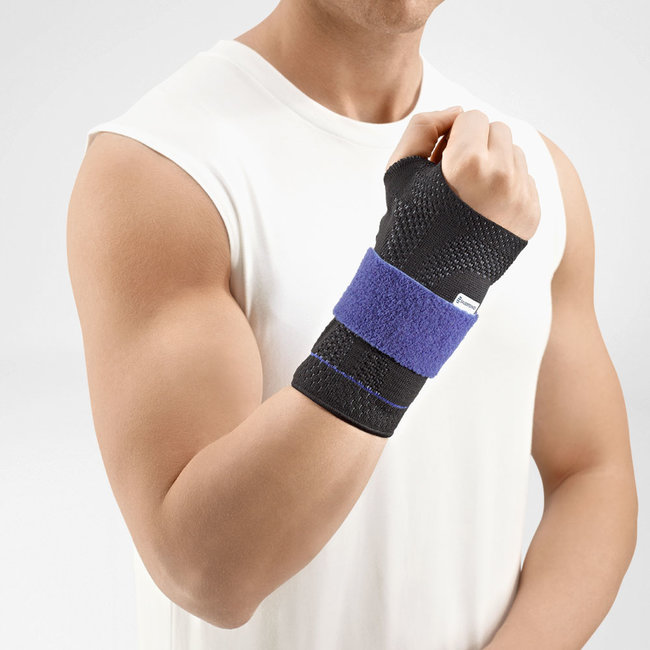 Bauerfeind Bauerfeind ManuTrain - Compression brace with rigid materials  for relief and stabilization of the wrist