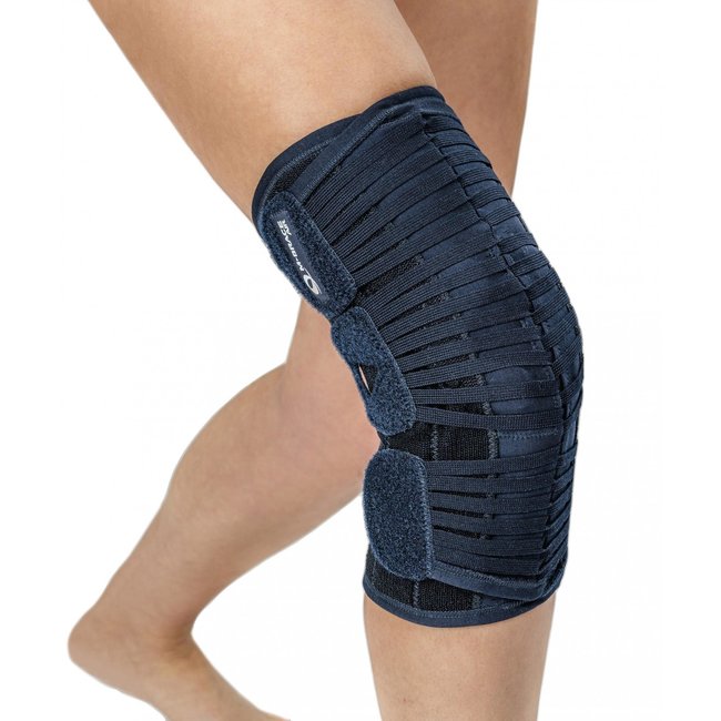 Canadian Orthopaedic #41 M-Brace patellar stabilizing knee brace with rigid hinges