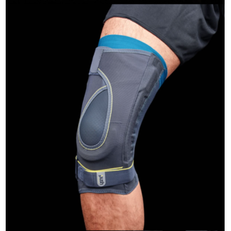 Push Sports knee brace with rigid hinges