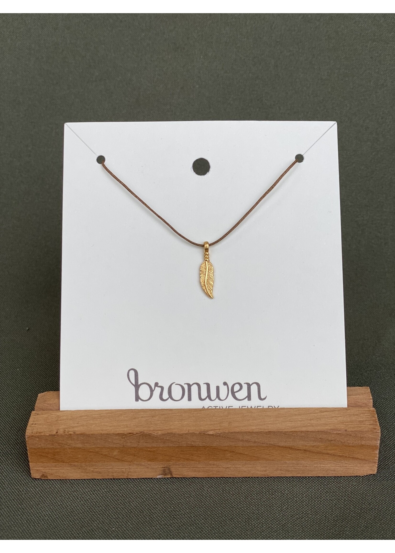 Bronwen Bronwen Tiny Charm Necklace Feather