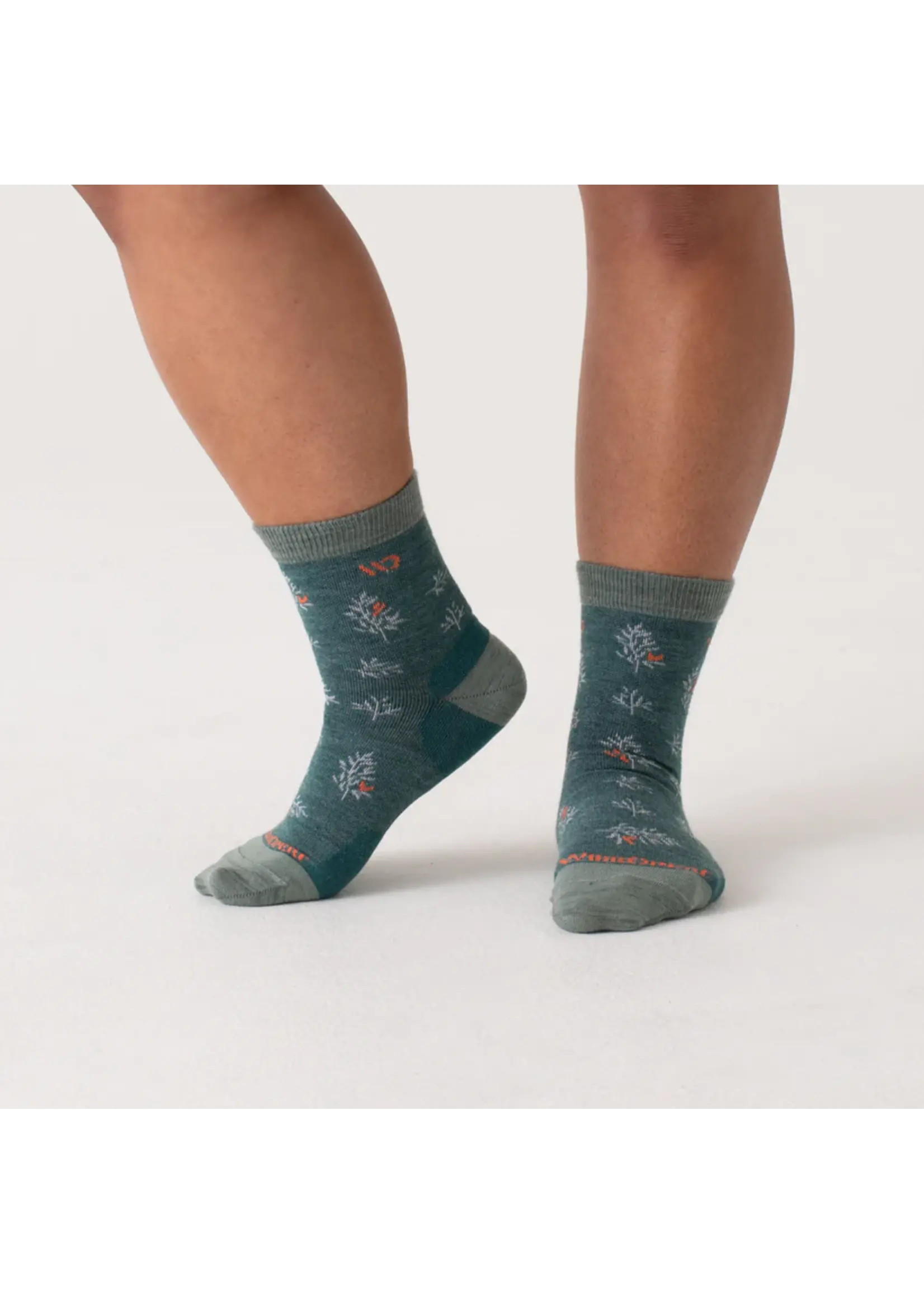 Wide Open Women's Foliage Lightweight Micro Crew Socks