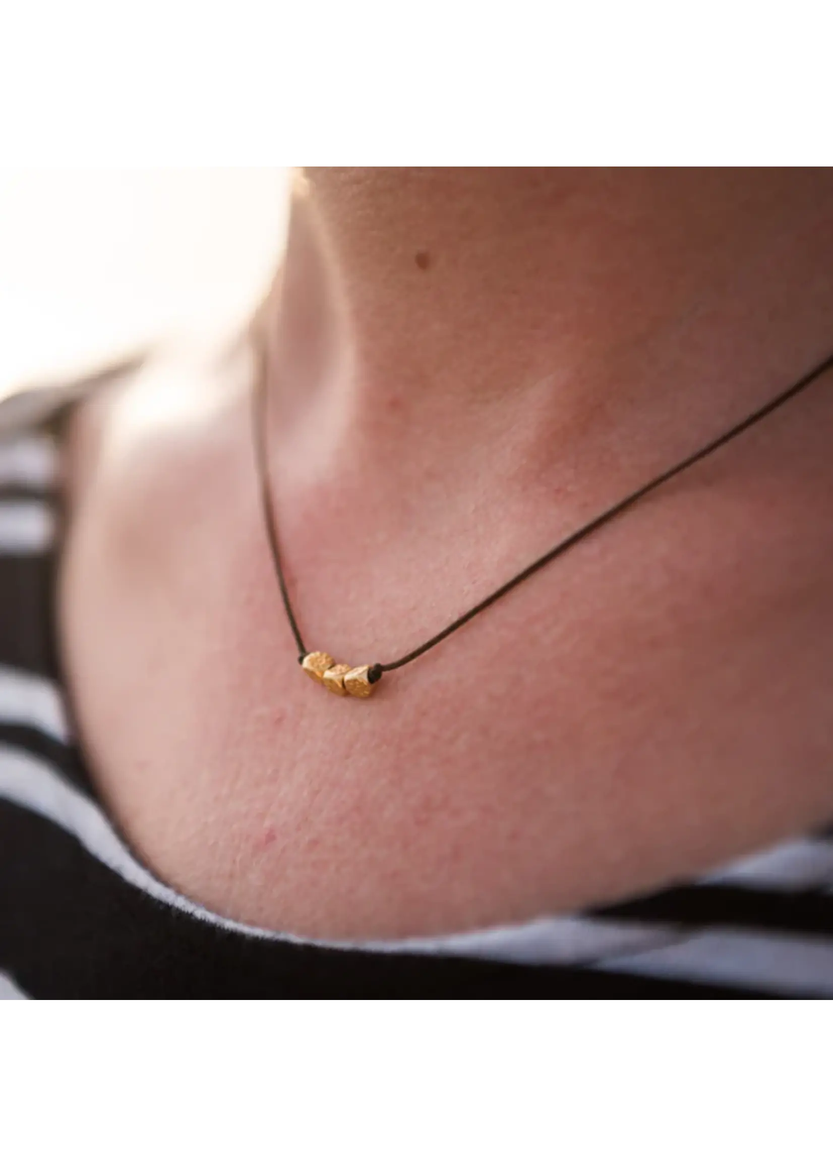 Bronwen Bronwen Tiny Charm Soleil Necklace Gold