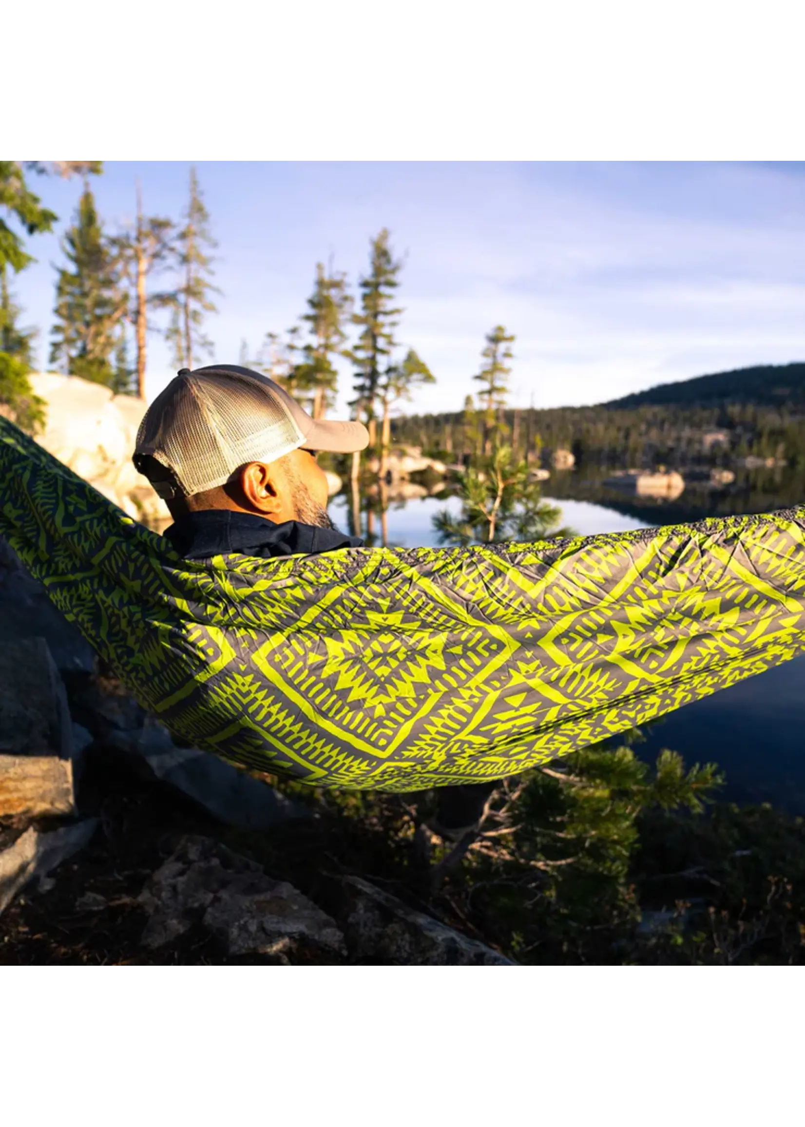 Grand Trunk Double Deluxe Hammock With Strap