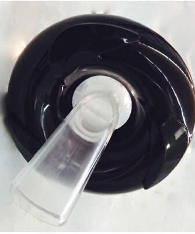 Pepperleaf Neck Jet 3" Black/Clear Threaded