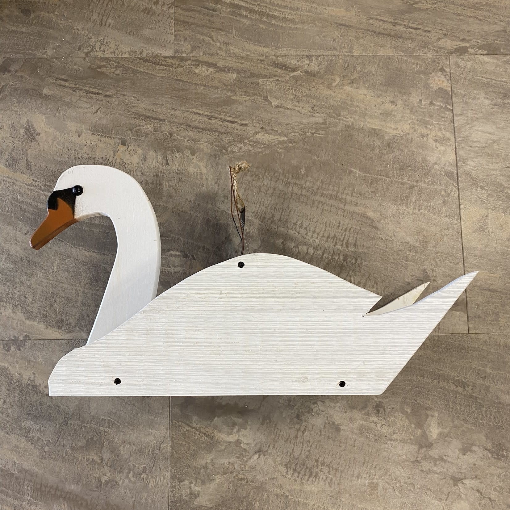 Swan Shaped Platform Feeder