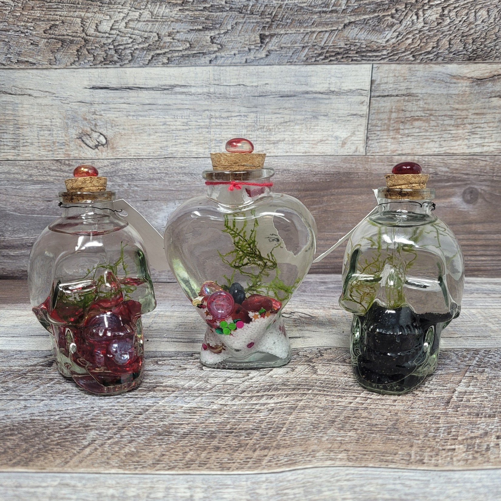 Cathy's Java Moss Water Plant Aquarium Skull