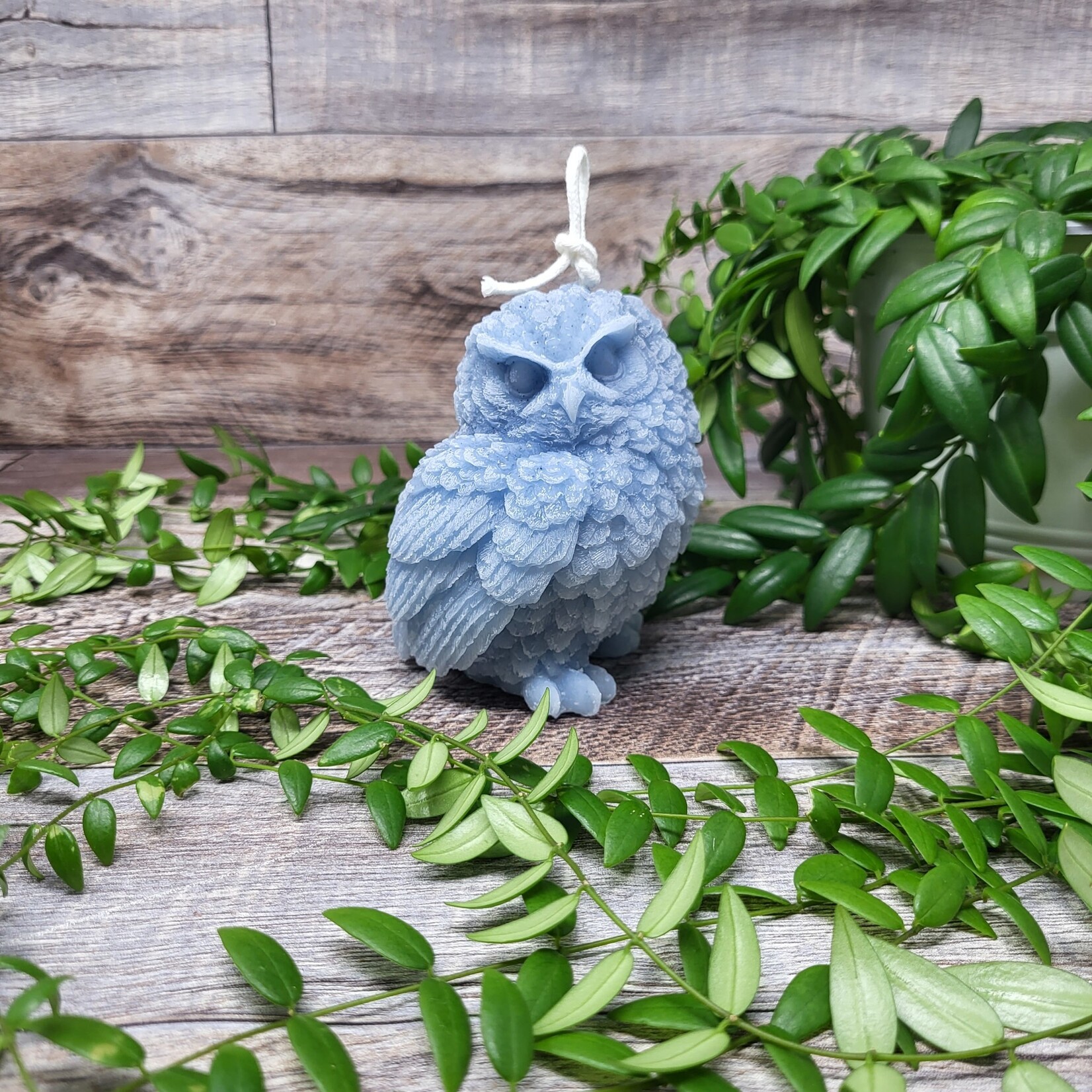 FiveSisterCraft Beeswax Candle - Medium Owl Blue