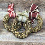 Clumsy Cat Large Seed Wreath