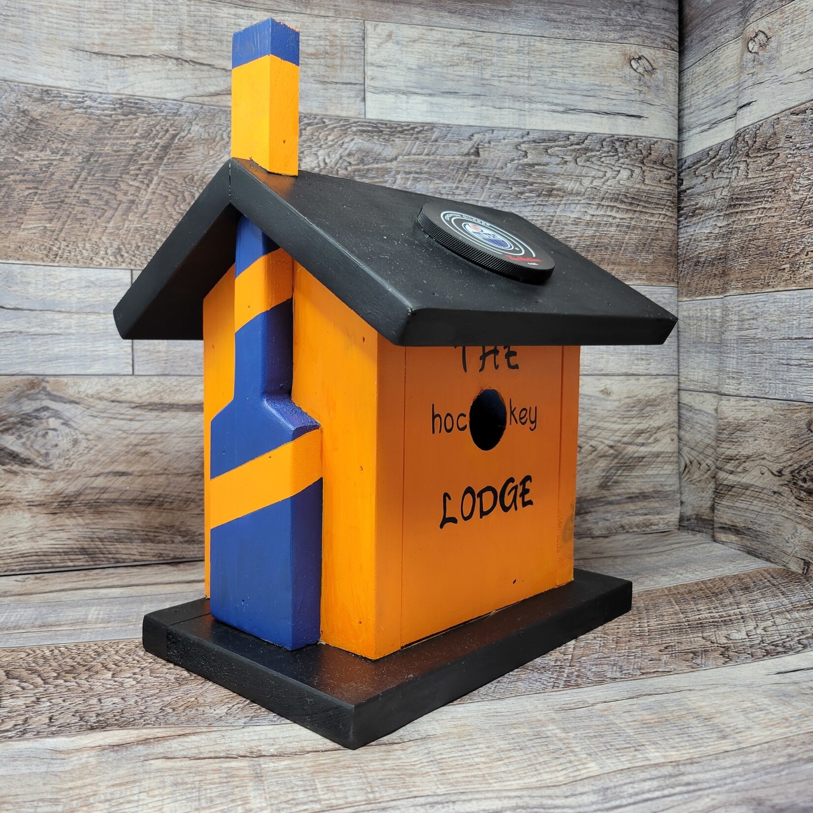 Vern's Painted Bird House - Oilers