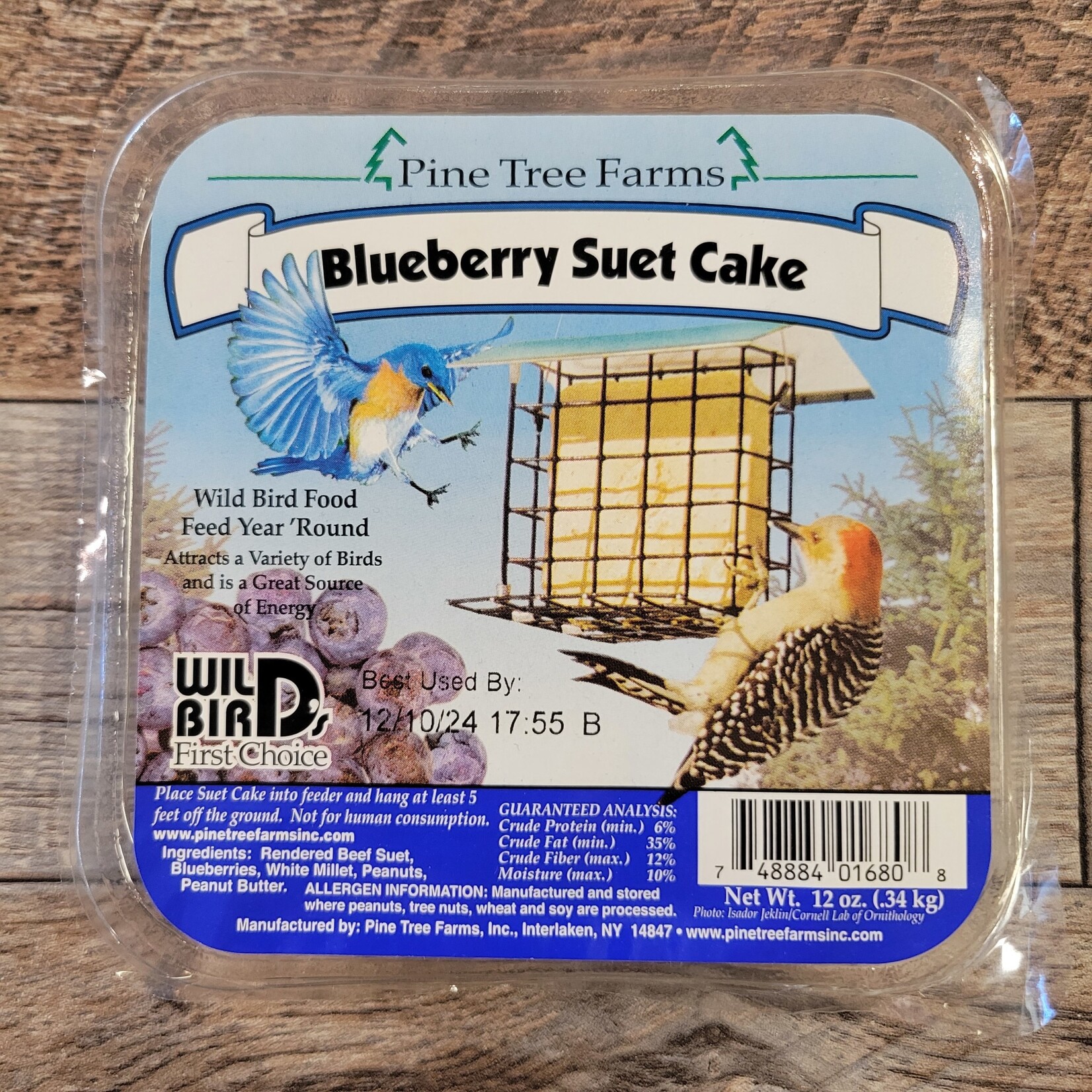 Pine Tree Blueberry Suet Cake