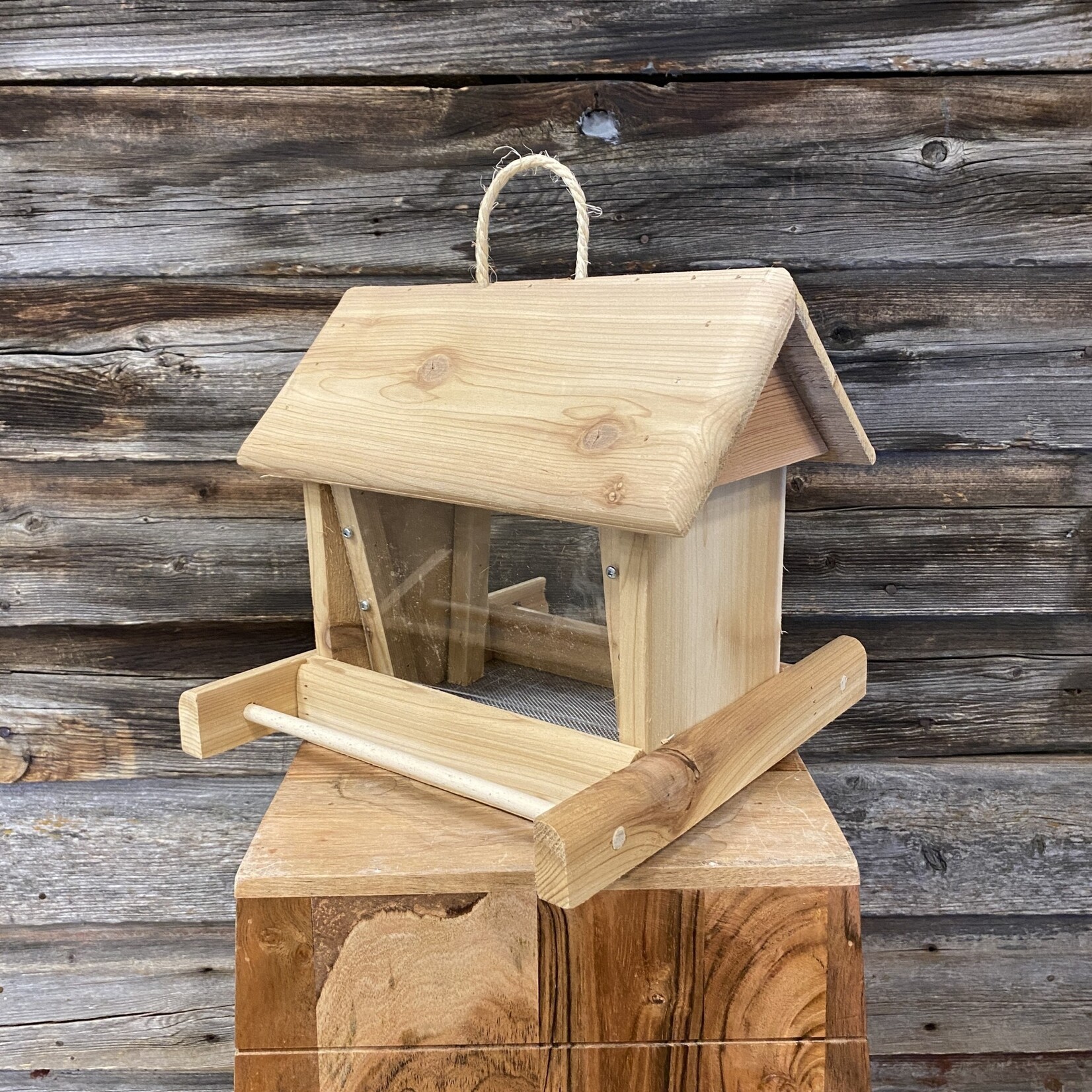 Ray's Cedar Feeder - Hopper Feeder 12"